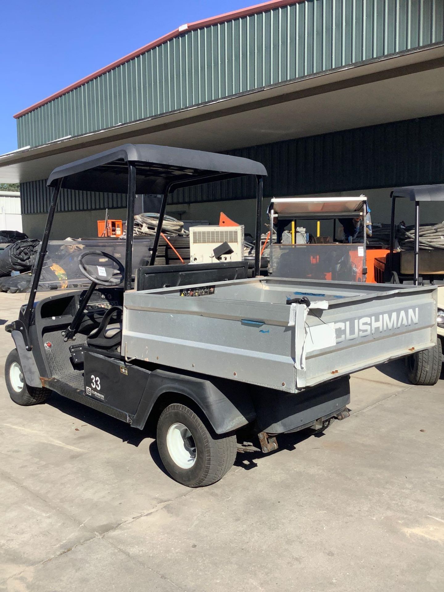 2016 CUSHMAN TEXTRON GOLF CART MODEL CSH HAUL 1200 G, GAS POWERED, KAWASAKI ENGINE, MANUAL DUMP BED, - Image 6 of 15