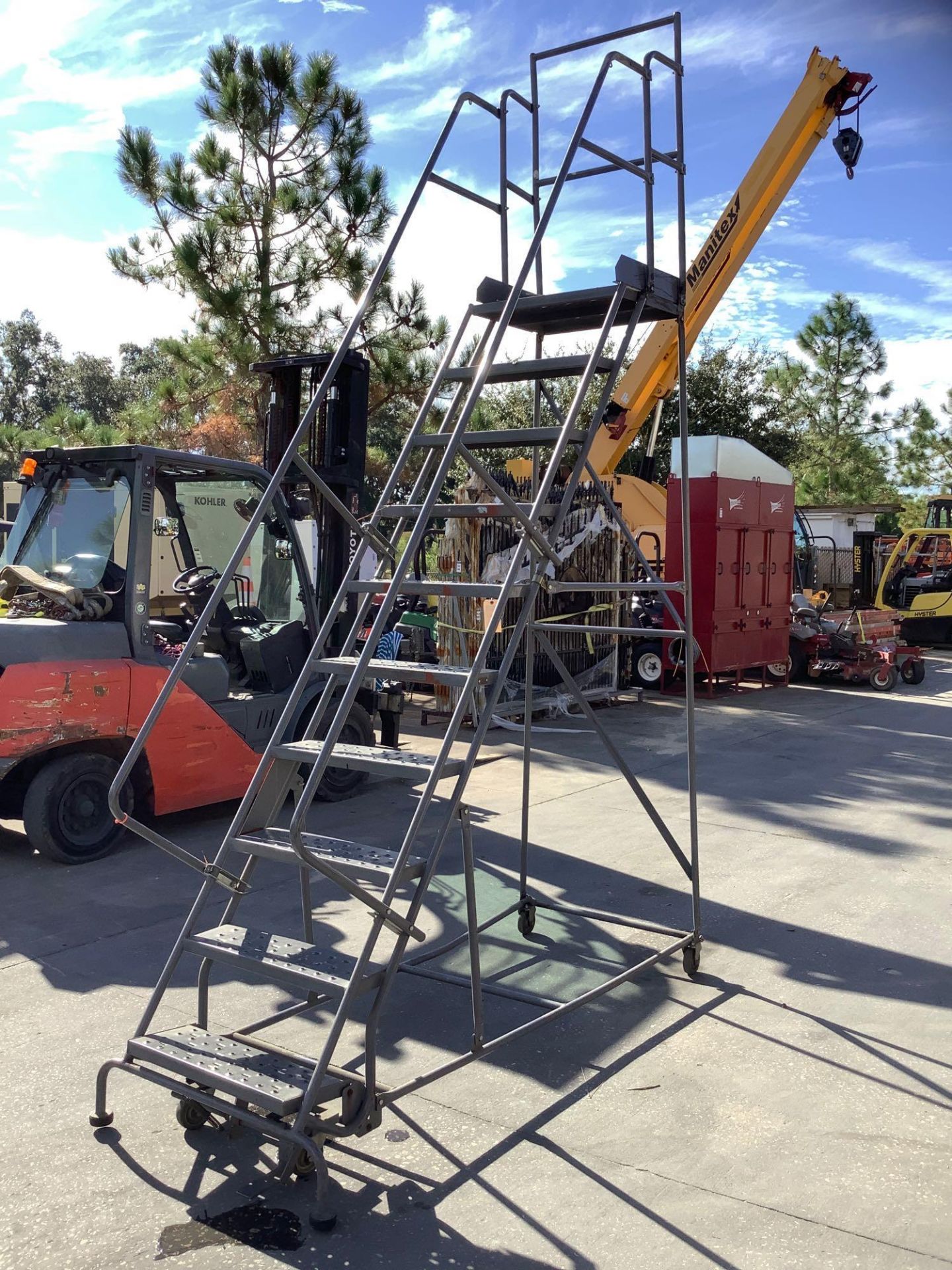 TRI ARC LADDER ON WHEELS, APPROX 11FT.9in TALL x 33 in WIDE x 83in DEEP - Image 3 of 6