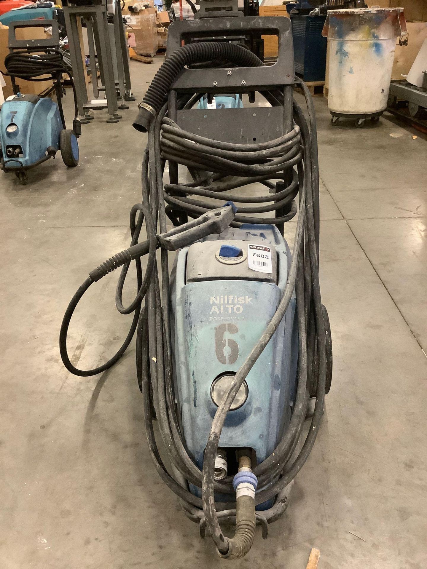 NILFISK ALTO POSEIDON 7 -66 STEAMER/ PRESSURE WASHER, APPROX GPM 5,2 , APPROX MAX PSI 2810 - Image 9 of 10