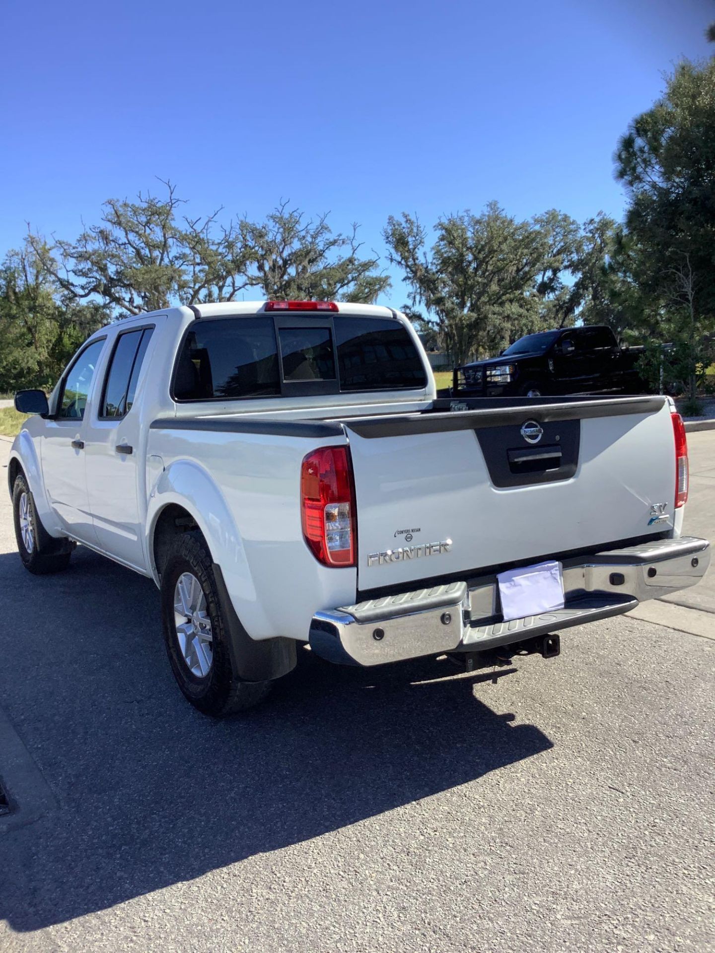 2017 NISSAN FRONTIER PICKUP TRUCK, GAS ENGINE, AUTOMATIC TRANSMISSION, CREW CAB, 4 DOOR, A/C , POWER - Image 9 of 24