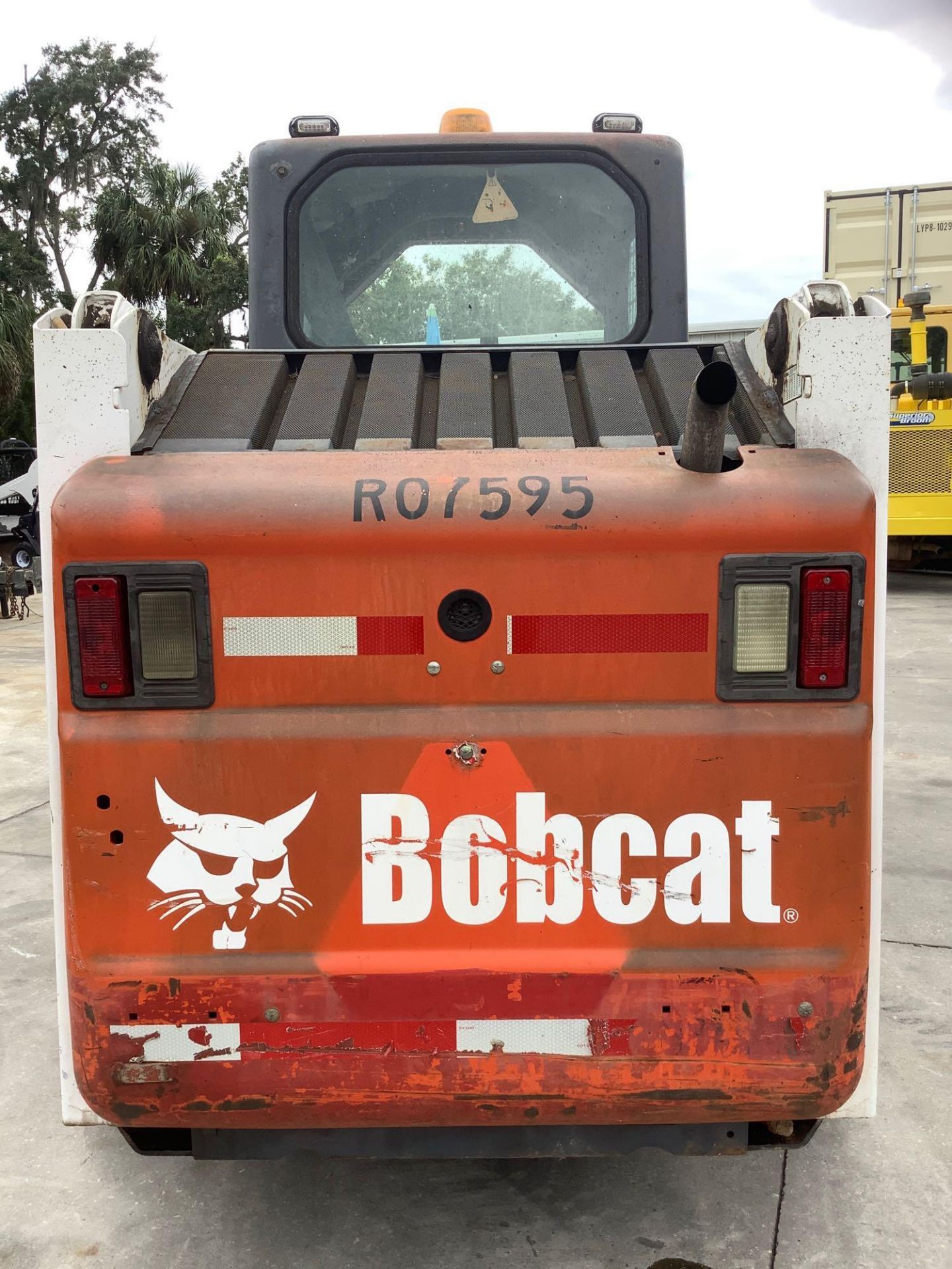 BOBCAT COMPACT SKID STEER LOADER MODEL S160, DIESEL, HIGH FLOW, BUCKET ATTACHMENT APPROX 72IN, AC AI - Image 5 of 20