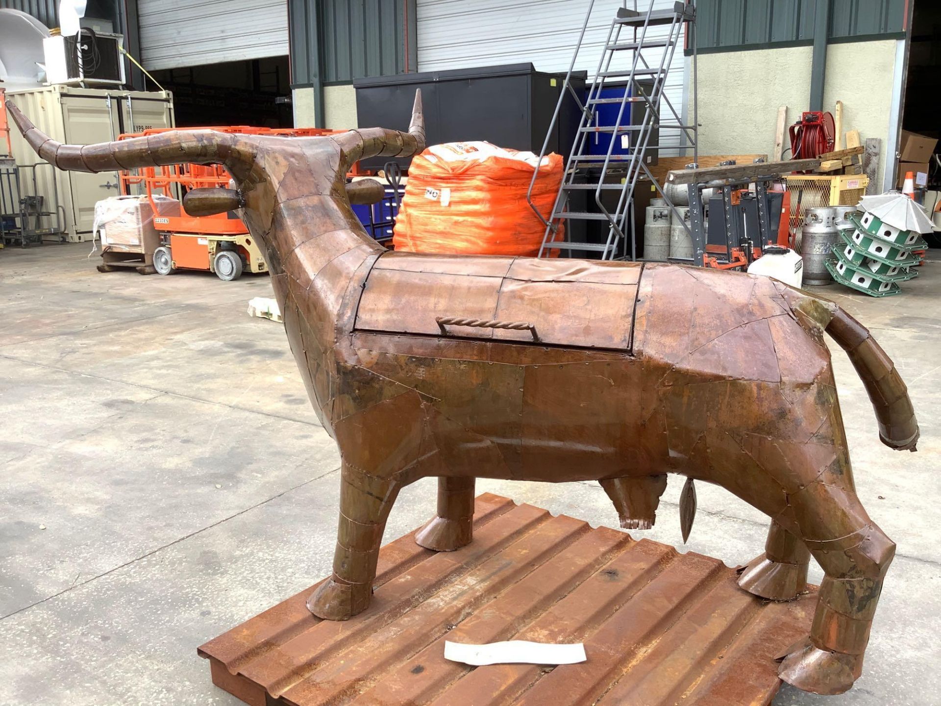 UNUSED LARGE METAL BULL CHARCOAL GRILL, APPROX 79IN LONG - Image 6 of 9