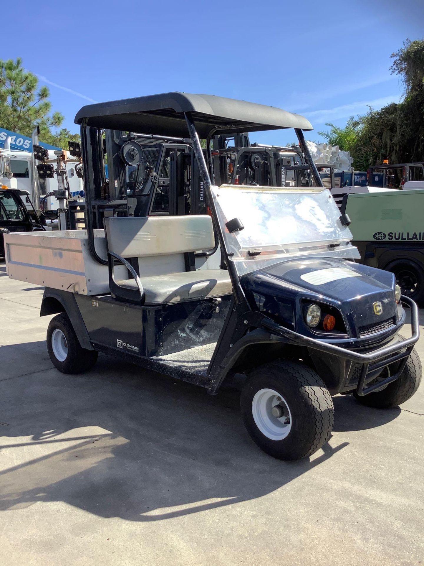 2016 CUSHMAN TEXTRON GOLF CART MODEL CSH HAUL 1200 G, GAS POWERED, MANUAL DUMP BED