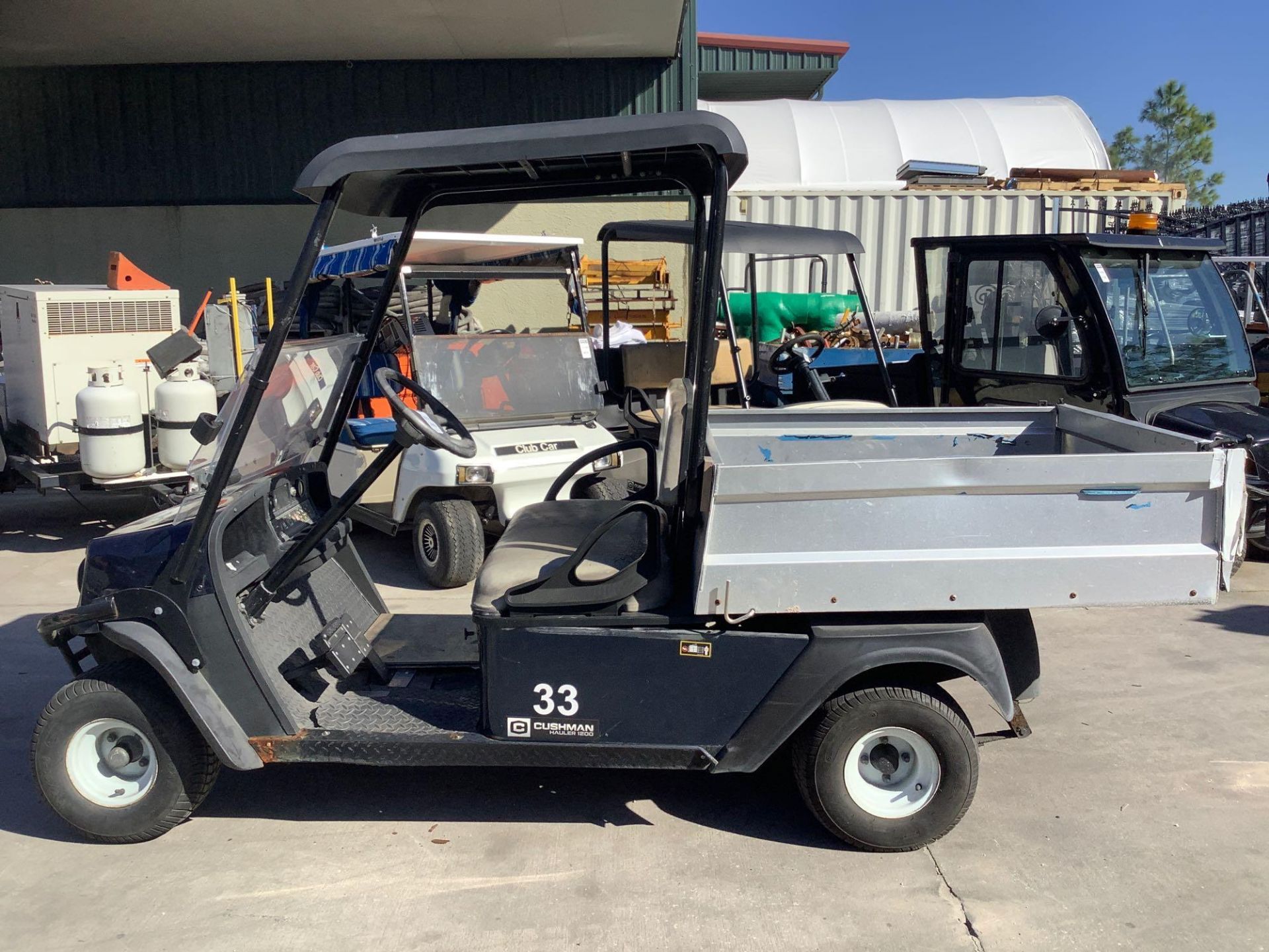 2016 CUSHMAN TEXTRON GOLF CART MODEL CSH HAUL 1200 G, GAS POWERED, KAWASAKI ENGINE, MANUAL DUMP BED, - Image 7 of 15