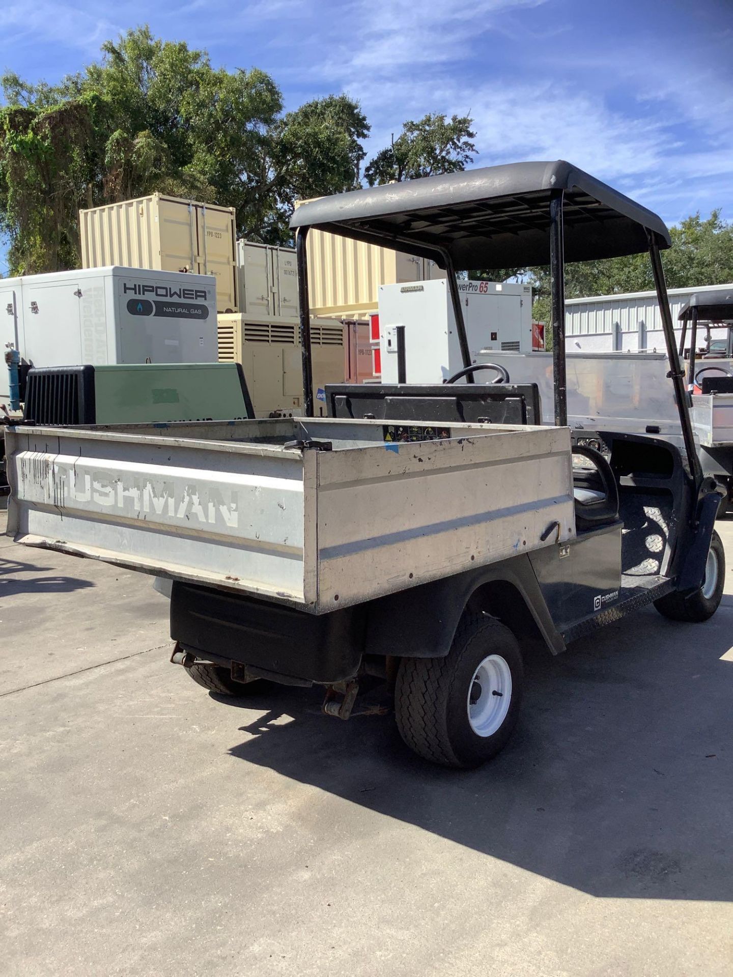 2016 CUSHMAN TEXTRON GOLF CART MODEL CSH HAUL 1200 G, GAS POWERED, KAWASAKI ENGINE, MANUAL DUMP BED, - Image 4 of 14