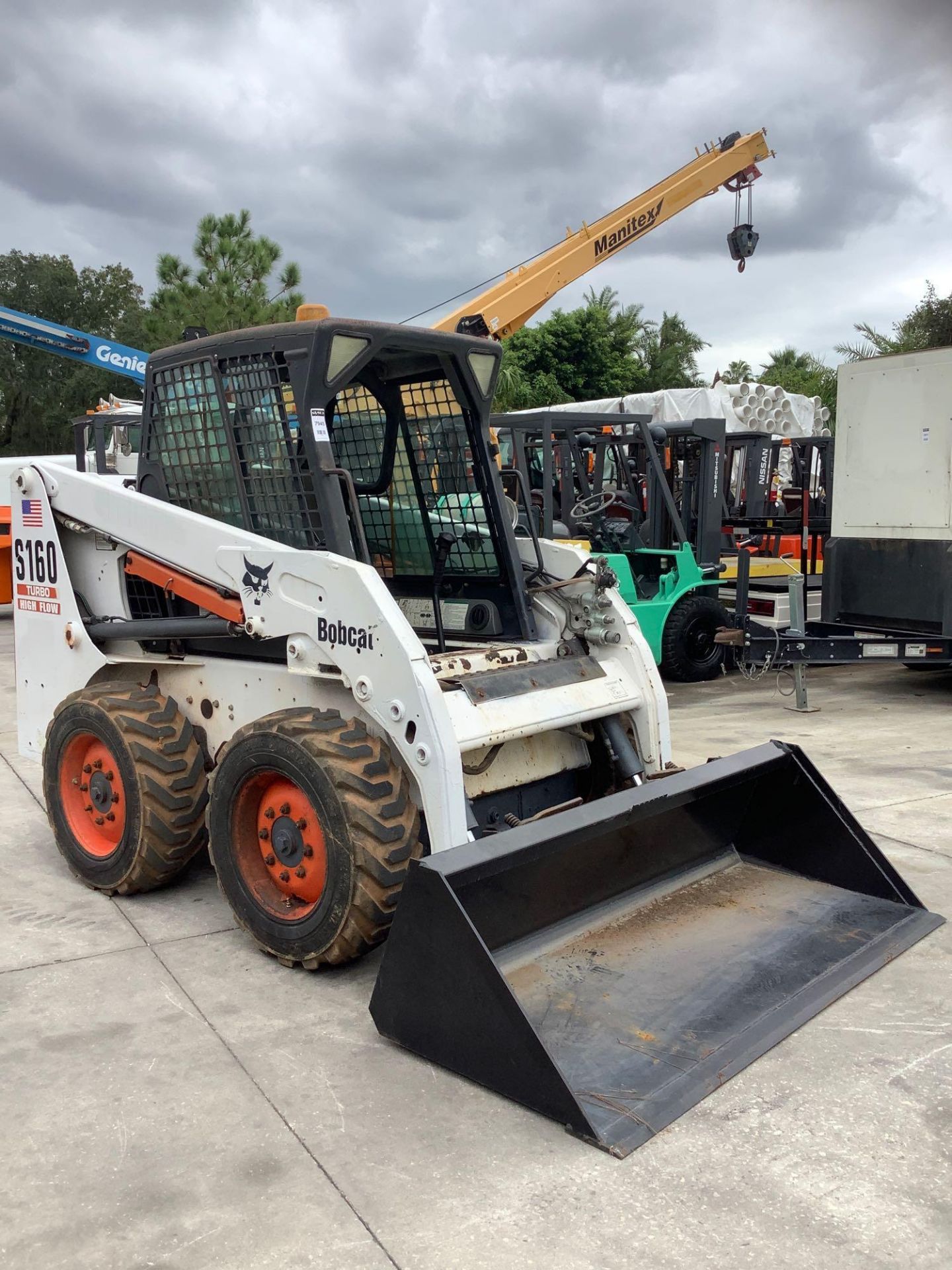 BOBCAT COMPACT SKID STEER LOADER MODEL S160, DIESEL, HIGH FLOW, BUCKET ATTACHMENT APPROX 72IN, AC AI