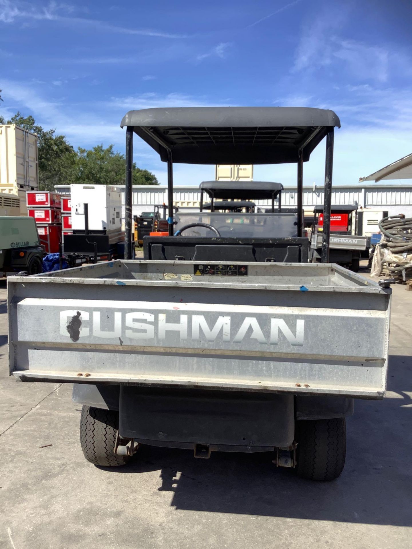 2016 CUSHMAN TEXTRON GOLF CART MODEL CSH HAUL 1200 G, GAS POWERED, KAWASAKI ENGINE, MANUAL DUMP BED, - Image 5 of 13