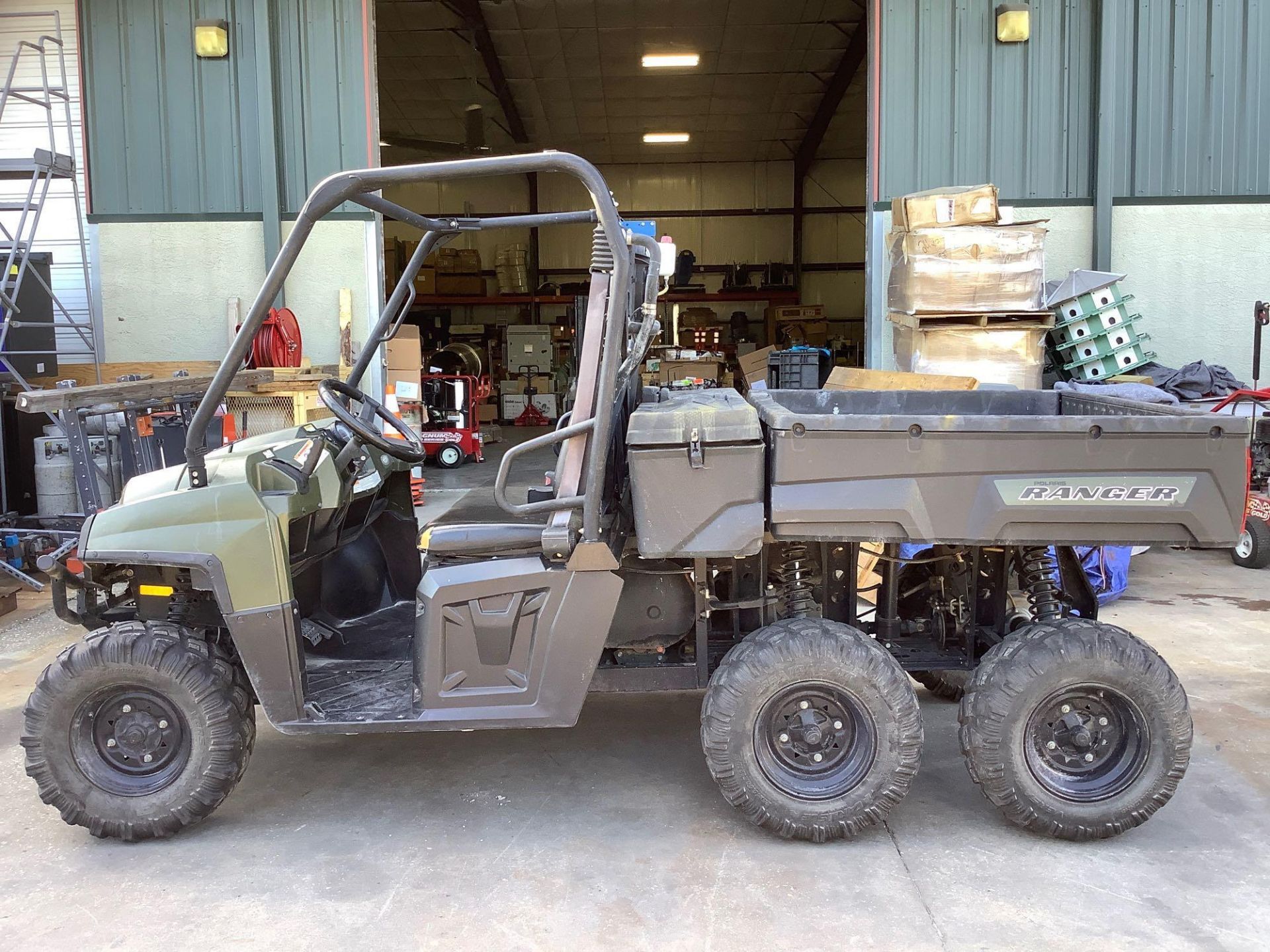 2011 POLARIS 6x6 RANGER 700, GAS POWERED, AWD, AUTOMATIC DUMP BED, STORAGE BOX APPROX 5FT LONG, HITC - Image 9 of 23
