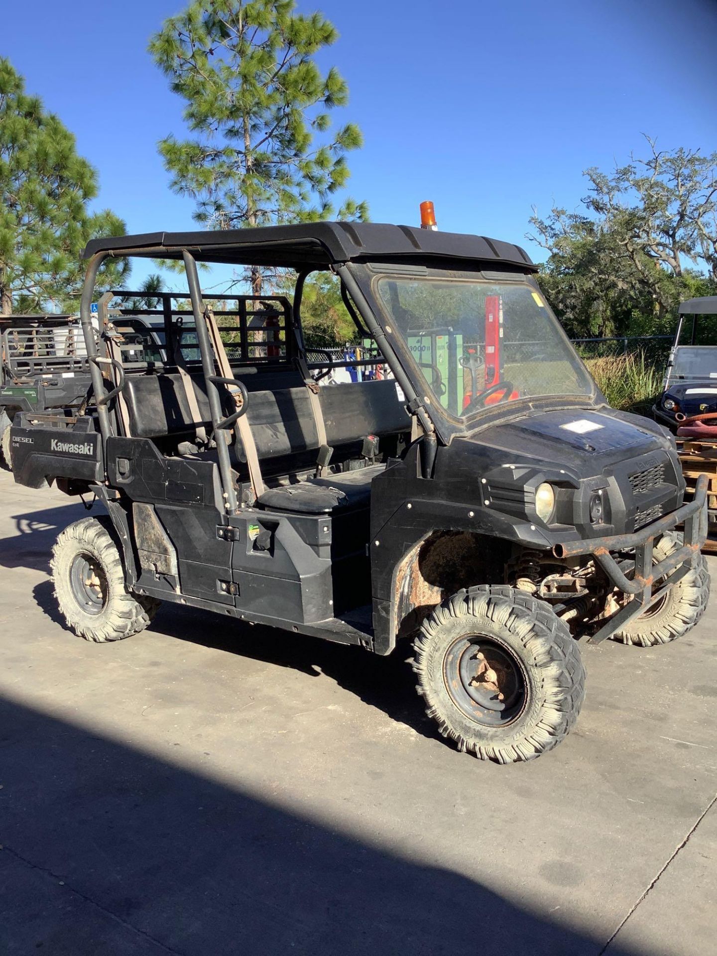 2016 KAWASAKI MULE PRO-DXT ATV, DIESEL, 4x4, CREW CAB, ELECTRIC POWER STEERING, 4WD, BALL HITCH, HAS - Image 8 of 15