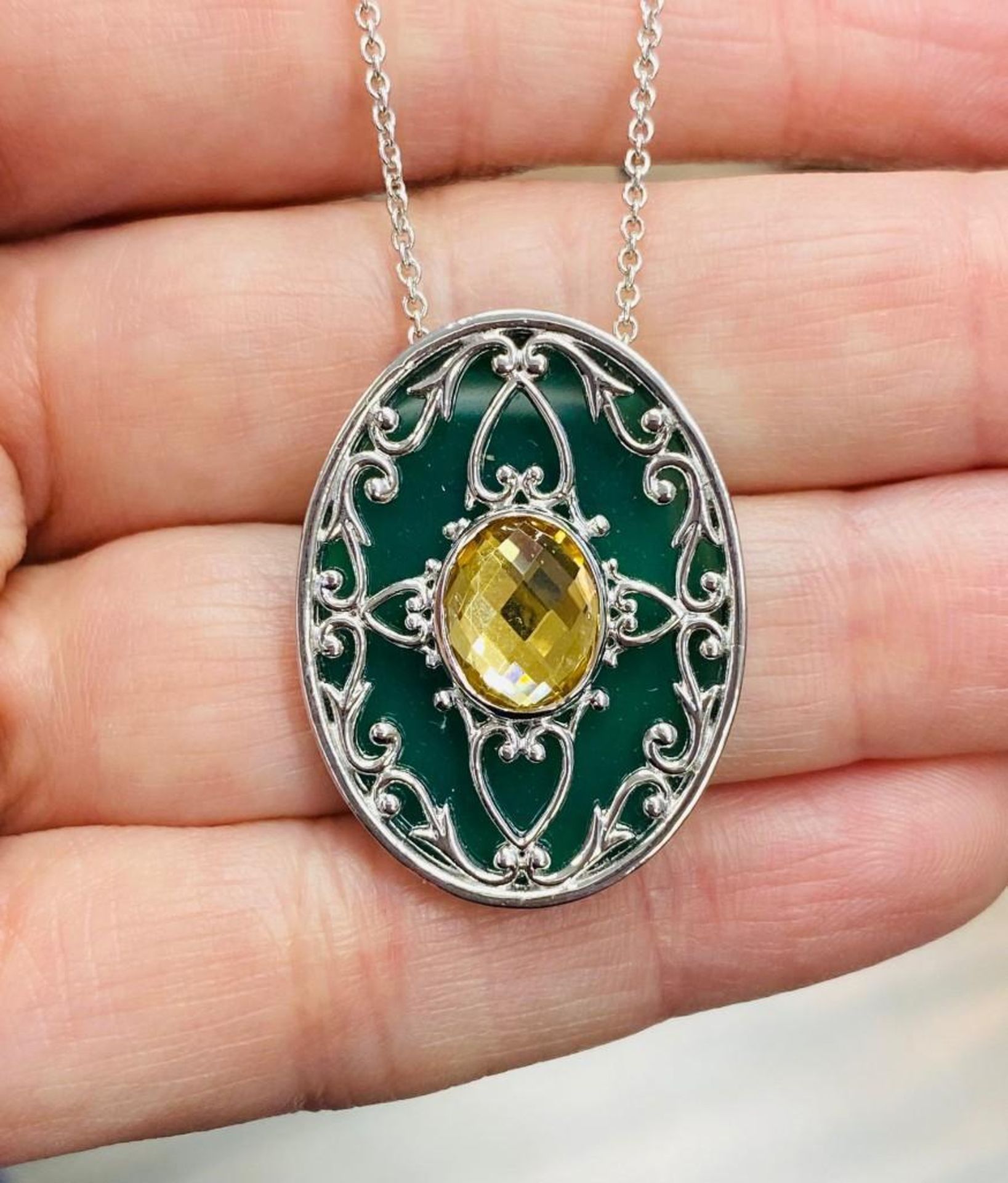 STERLING SILVER CITRINE AND GREEN STONE NECKLACE. 925 STERLING SILVER. NAME BRAND. 7.2 GRAMS.