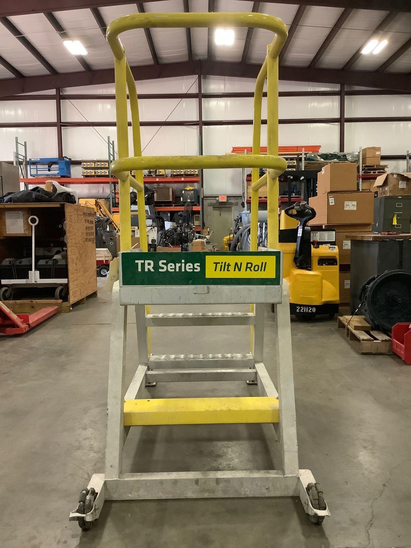 ROLLASTEP TR TILT N ROLL SERIES INDUSTRIAL LADDER, ALUMINUM CONSTRUCTION, APPROX 70in TALL x 32in WI - Image 4 of 9