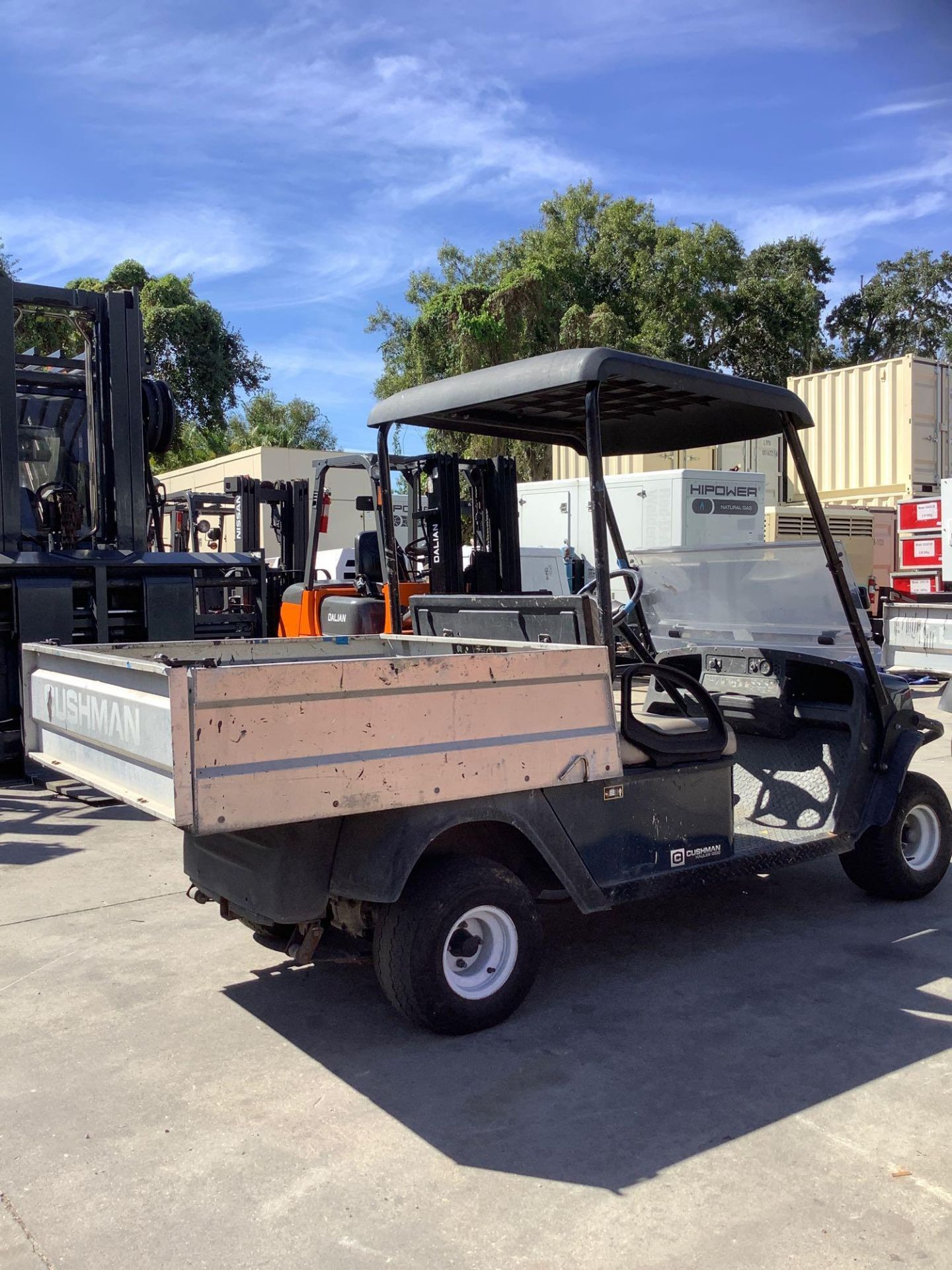 2016 CUSHMAN TEXTRON GOLF CART MODEL CSH HAUL 1200 G, GAS POWERED, KAWASAKI ENGINE, MANUAL DUMP BED, - Image 3 of 13