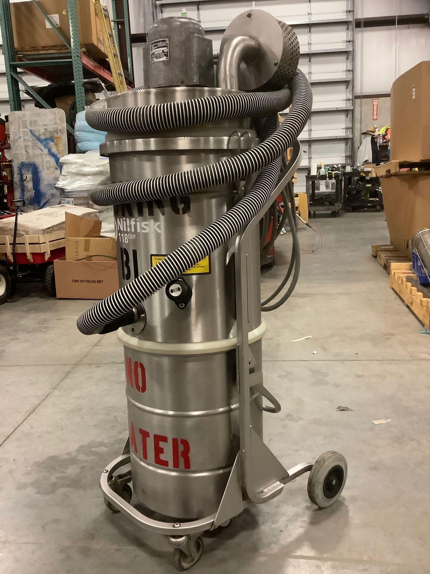 NILFISK CFM INDUSTRIAL VACUUM MODEL 118EXP, APPROX 120 VOLTS, - Image 2 of 8