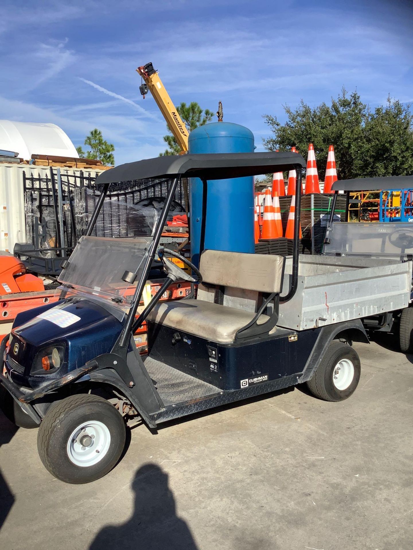 2016 CUSHMAN TEXTRON GOLF CART MODEL CSH HAUL 1200 G, GAS POWERED, KAWASAKI ENGINE, MANUAL DUMP BED, - Image 7 of 12