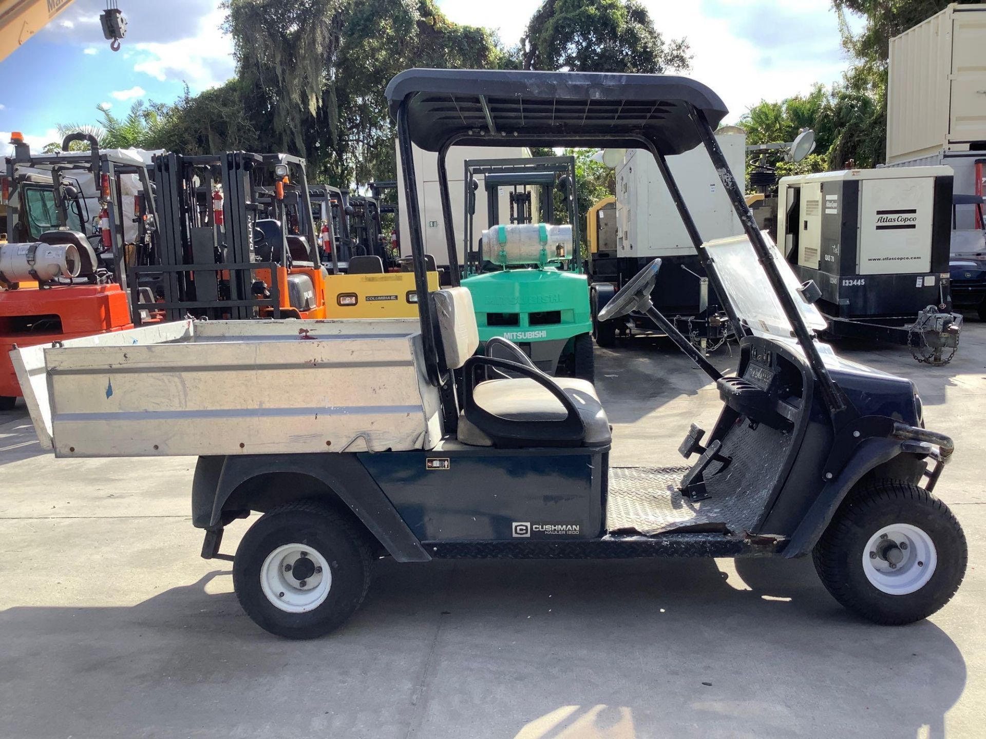 2016 CUSHMAN TEXTRON GOLF CART MODEL CSH HAUL 1200 G, GAS POWERED, KAWASAKI ENGINE, MANUAL DUMP BED, - Image 3 of 15