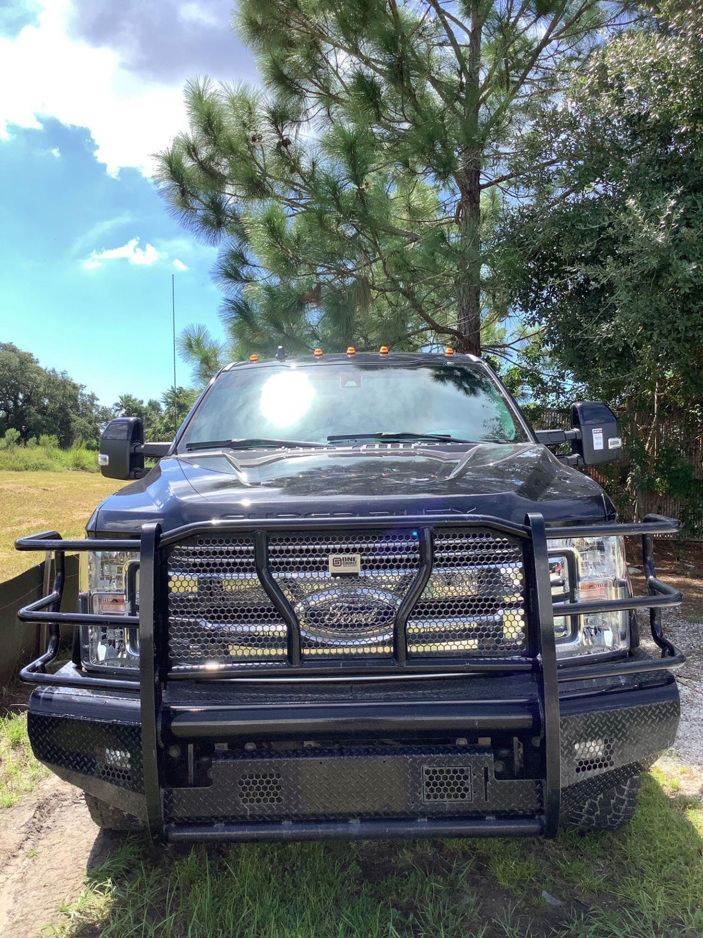 2019 FORD F-350 LARIAT CREW CAB LONG BED FX4 OFF ROAD SUPER DUTY POWER STROKE , TURBO DIESEL, AUTOMA - Image 3 of 11