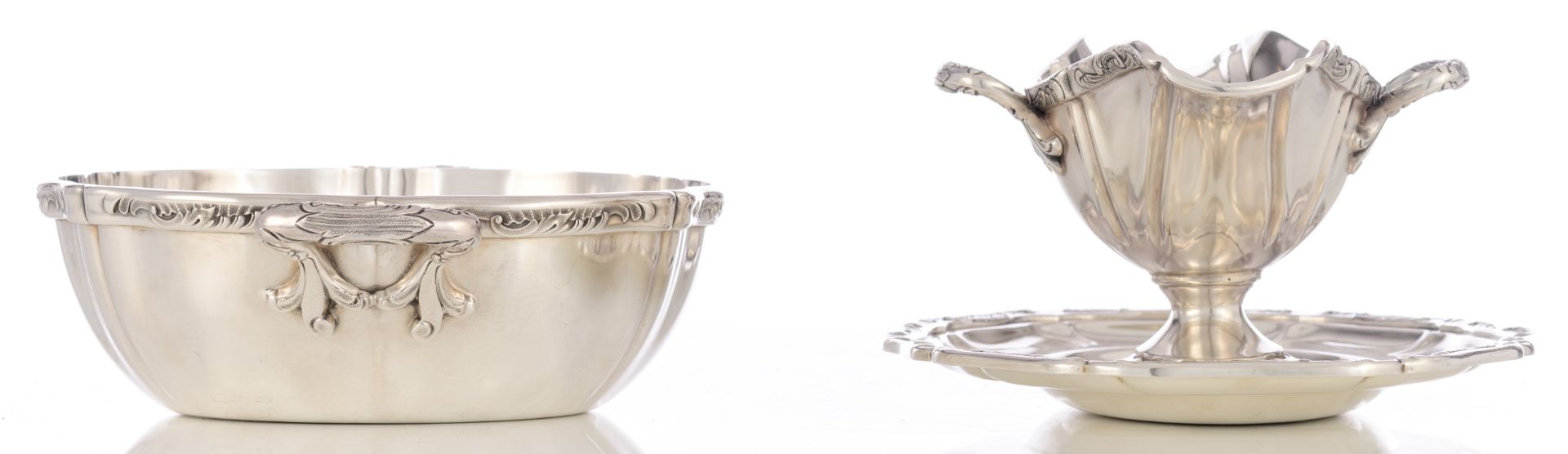 A Neoclassical Sheffield silver-plated tureen, maker's mark William Hutton & Son, 19th / 20thC, W 36 - Image 46 of 56