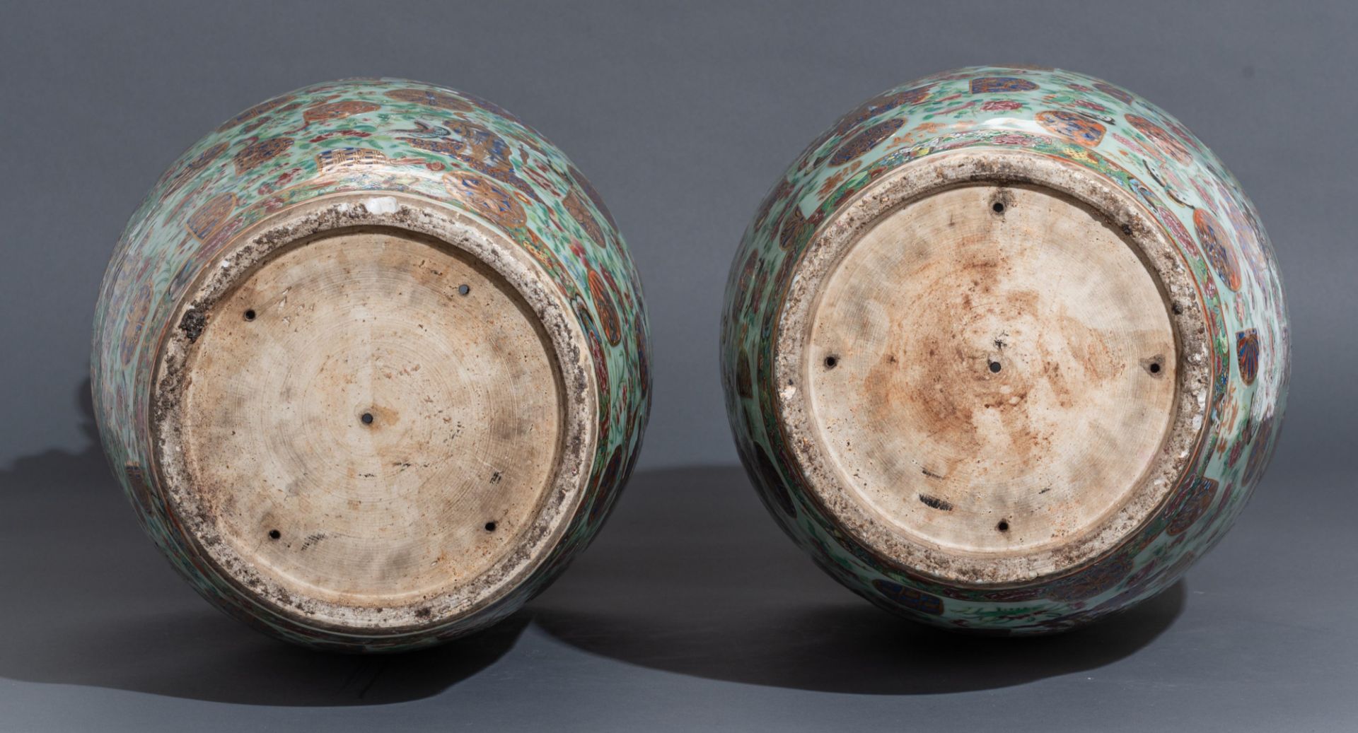 A pair of Chinese Canton famille rose on celadon ground vases, all over decorated with the Eight Imm - Bild 15 aus 21