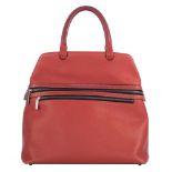 A red leather Deux de Delvaux handbag, H 29 - W 32 - D 15 cm