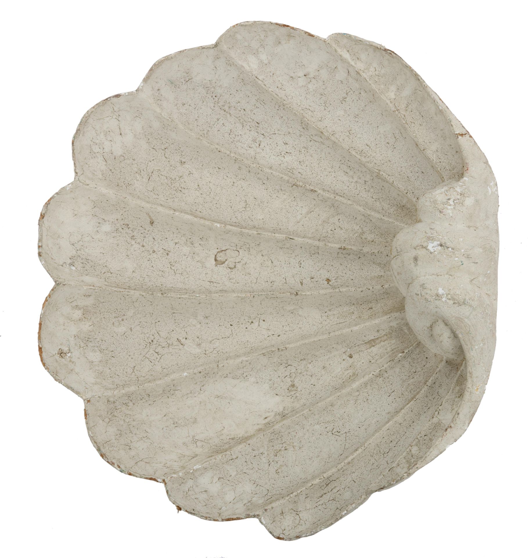 A decorative Neoclassical patinated papier-mƒch‚ shell, 18thC, H 24 - 76 x 85 cm