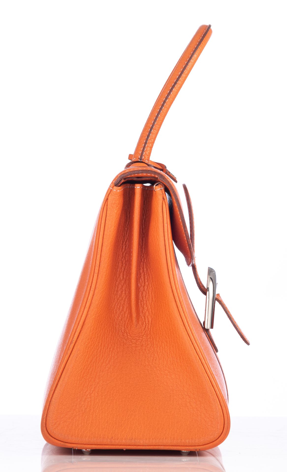 An orange leather Delvaux Brillant MM handbag, H 22 - W 29 cm - D 14,5 cm - Bild 6 aus 17