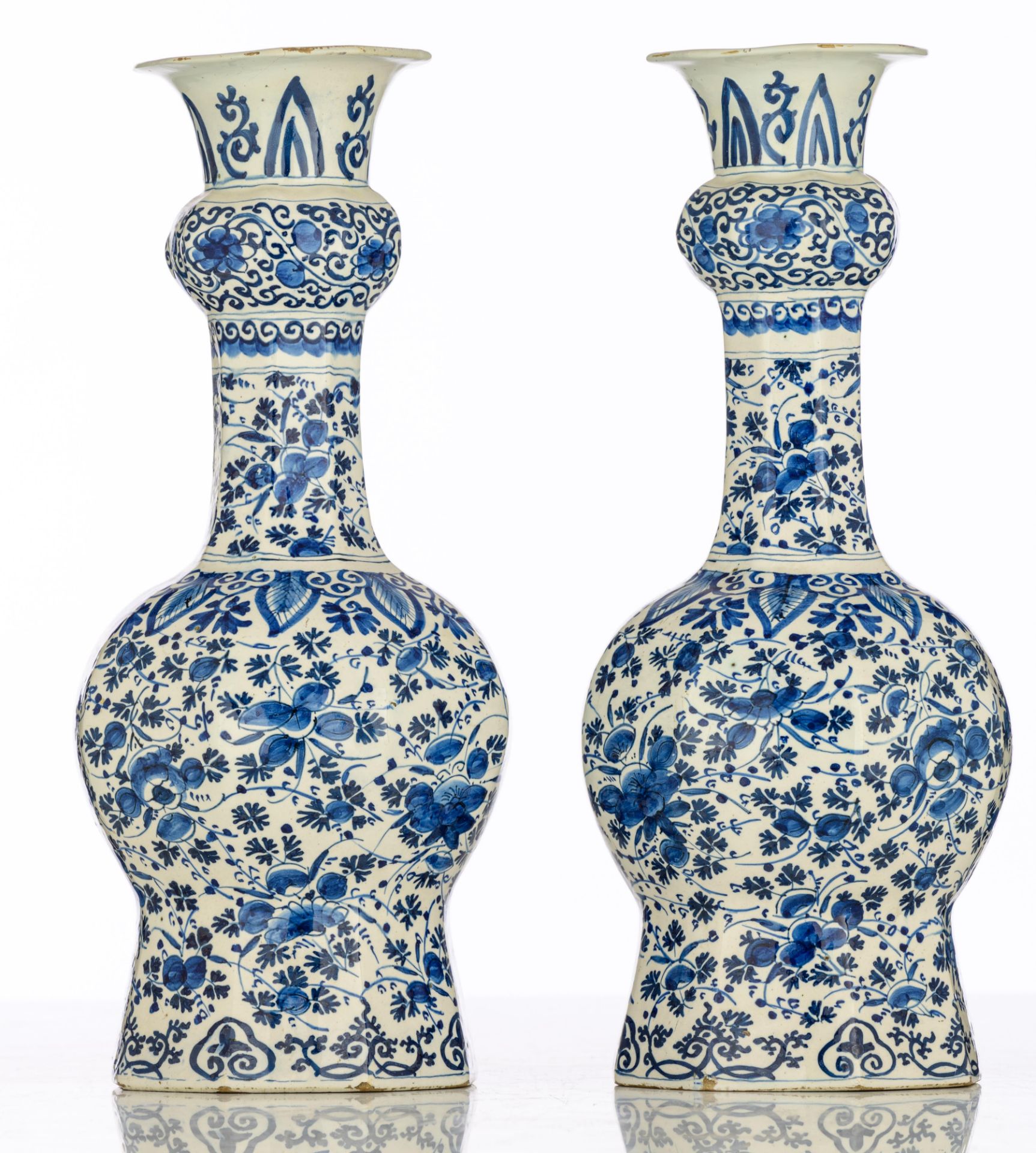A pair of blue and white floral decorated Dutch Delftware garlic bottle vases, 18thC, H 37 cm. Added - Bild 5 aus 17