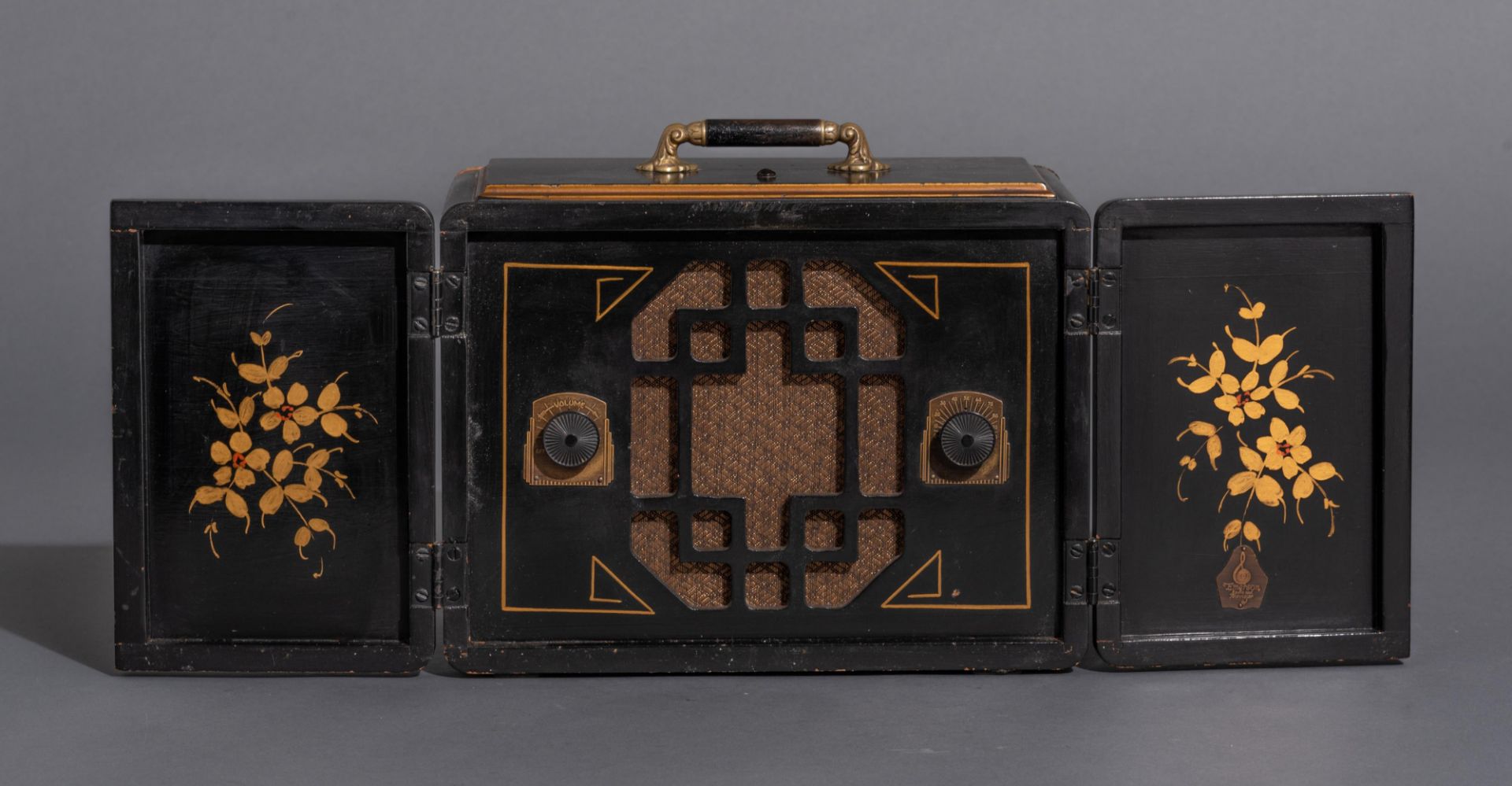 A rare 321AW Chinese chest 'Oriental Garden' Emerson Radio & Phonograph Cø - New York - N.Y. - USA r - Image 3 of 11