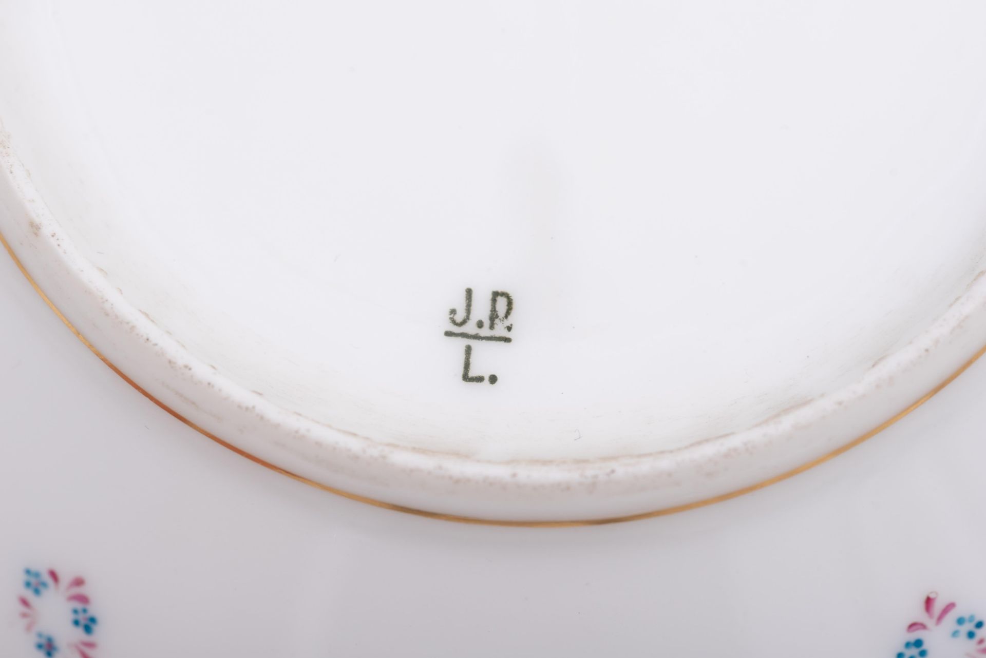 A complete Limoges gilt and polychrome decorated porcelain coffee set, marked 'J.P.L.' (Jean Pouyat - Bild 6 aus 10