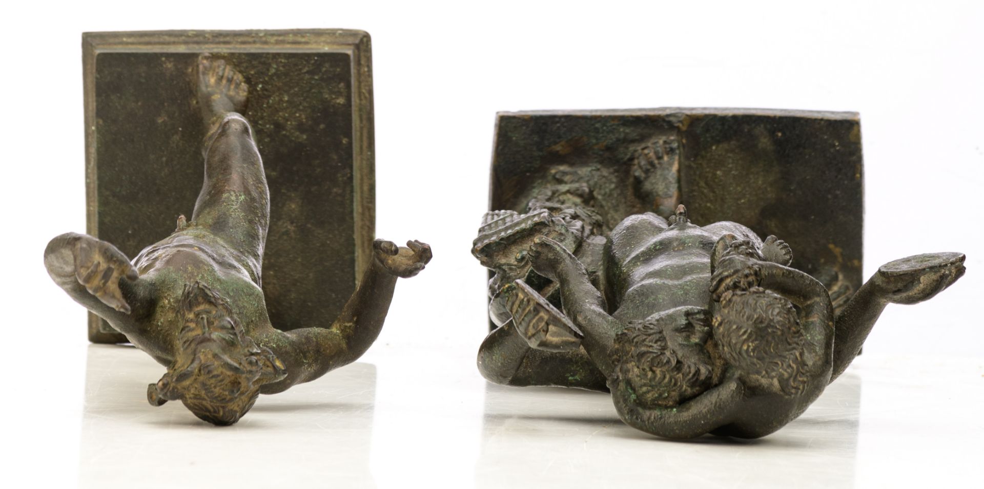 Two green patinated bronze Bacchus figures, H 30 - 30,5 cm - Image 5 of 6