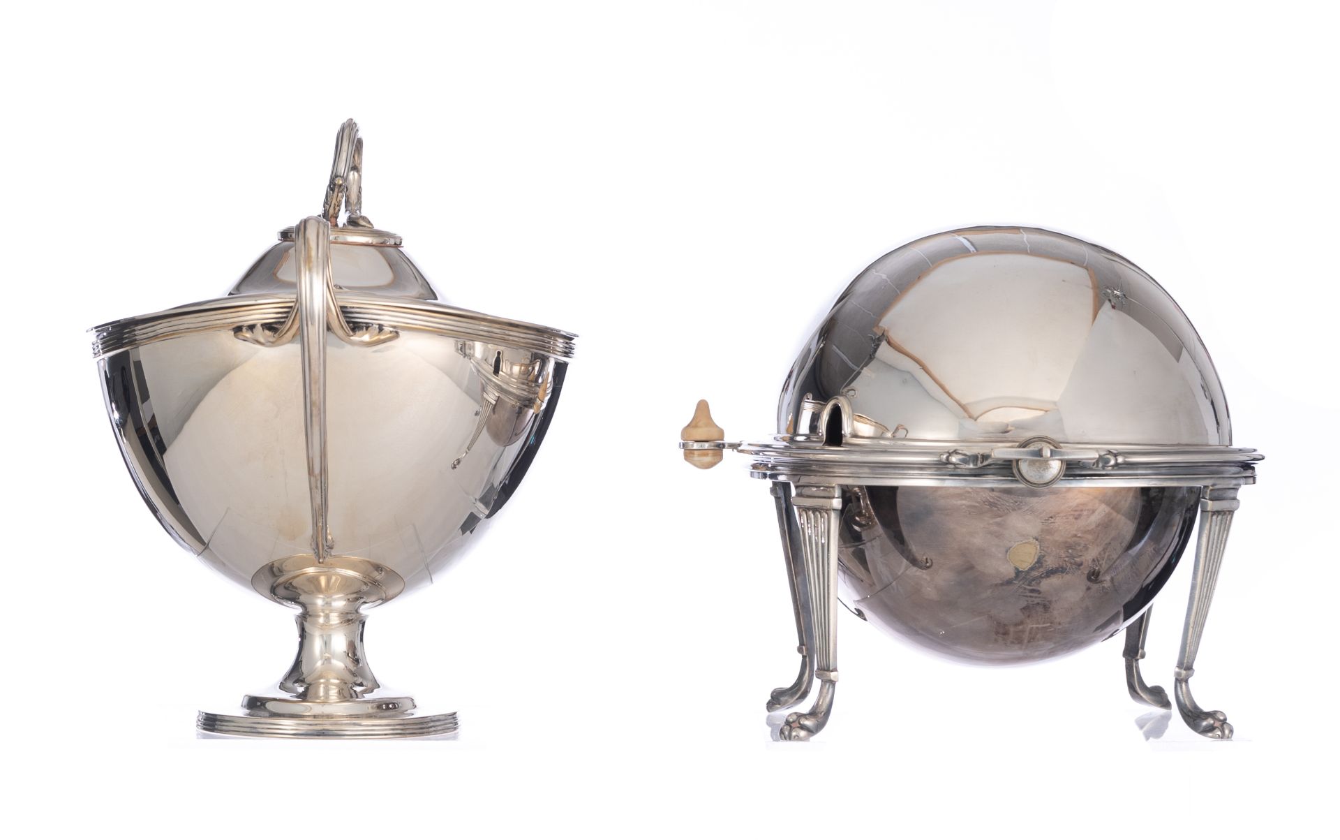 A Neoclassical Sheffield silver-plated tureen, maker's mark William Hutton & Son, 19th / 20thC, W 36 - Image 3 of 56