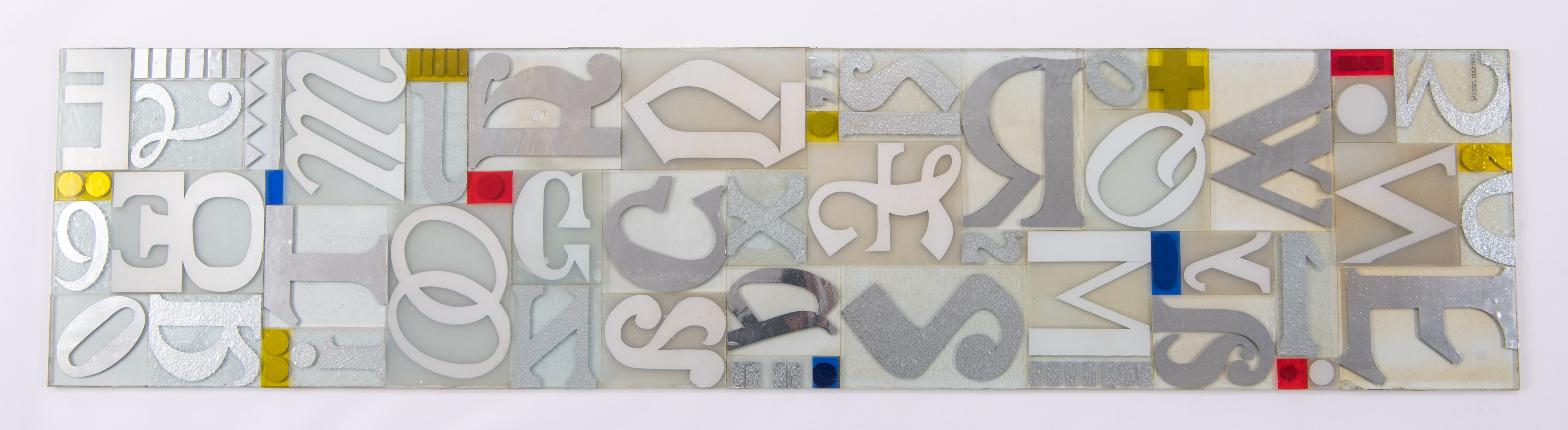 Michel Martens, a large glass sculpture with severalÿpunctuation marks, coloured, frosted and sandbl - Image 11 of 12