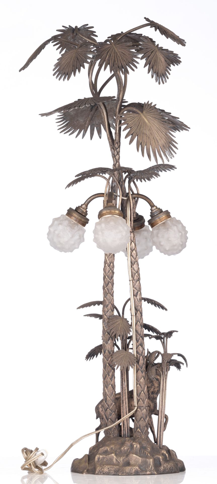 A silver-plated bronze table lamp, shaped like a stag and a calf in the forest, H 78 cm - Bild 3 aus 5