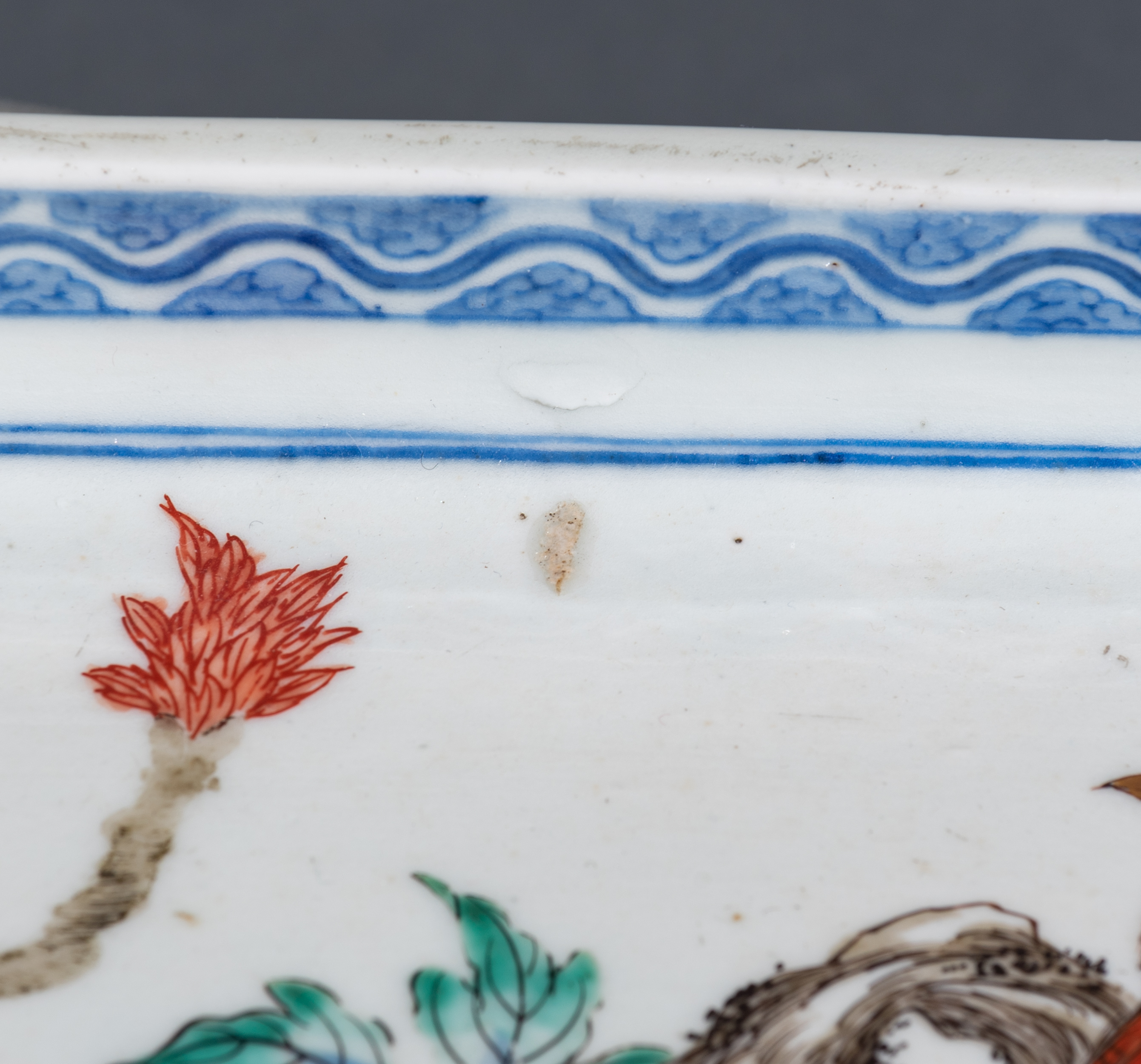 A Chinese blue and white floral decorated rectangular tray, iron-red decorated with a signed text wi - Image 11 of 15