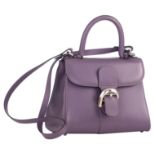 A purple leather Delvaux Brillant PM handbag, H 19 - W 24 - D 14 cm