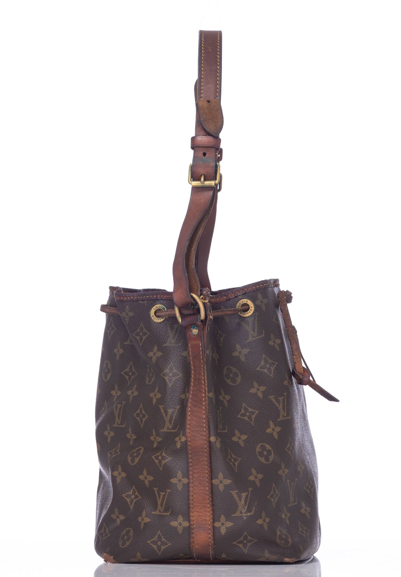 A collection of four Louis Vuitton Monogram handbags and two Delvaux handbagsÿ - Image 25 of 60