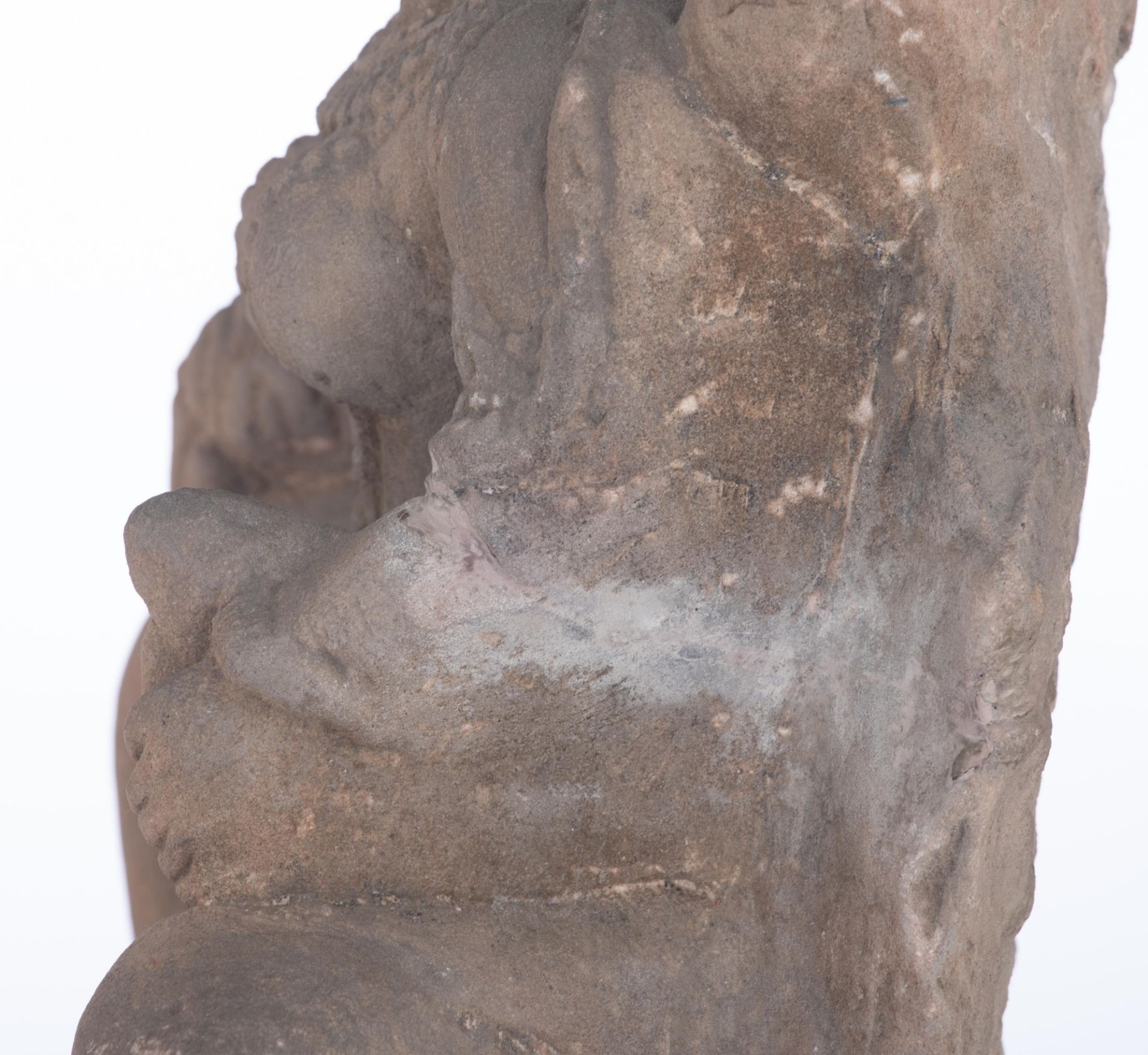 A sandstone architectural fragment of a Hindu god, India, H 58,5 - W 34 - D 19,5 cm - Bild 13 aus 14