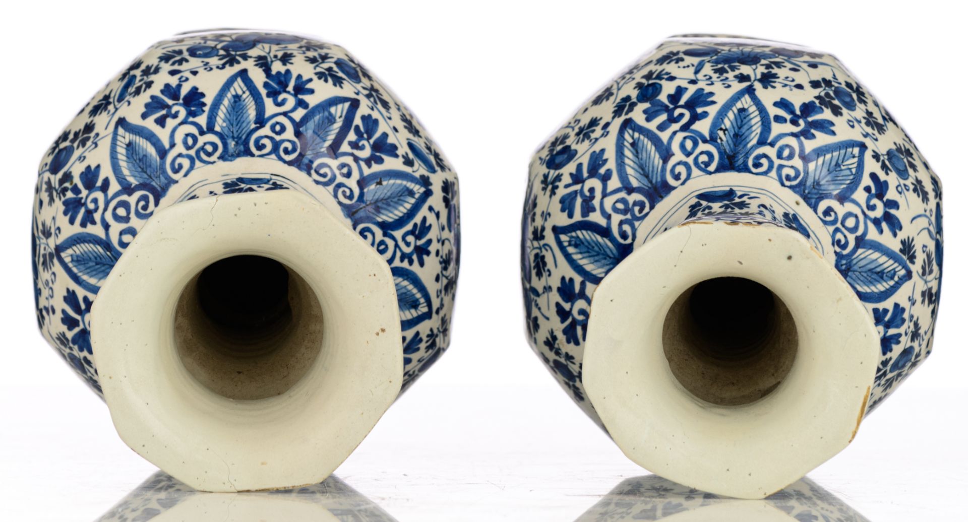 A pair of blue and white floral decorated Dutch Delftware garlic bottle vases, 18thC, H 37 cm. Added - Bild 6 aus 17
