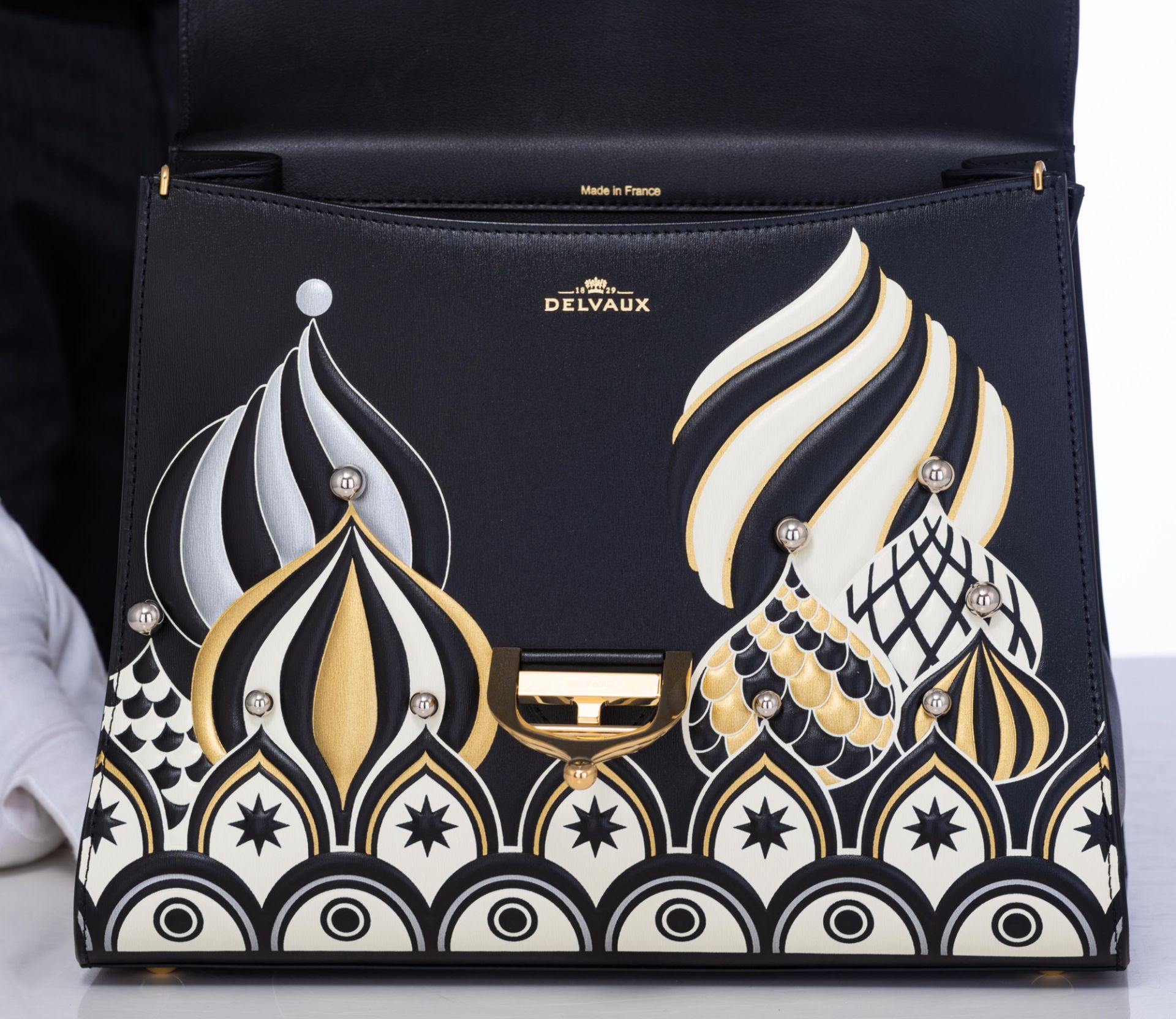 A black leather Delvaux Brillant Bolshoi MMS 'Winter Rhapsody' handbag, displaying Slavic winter lan - Image 11 of 14