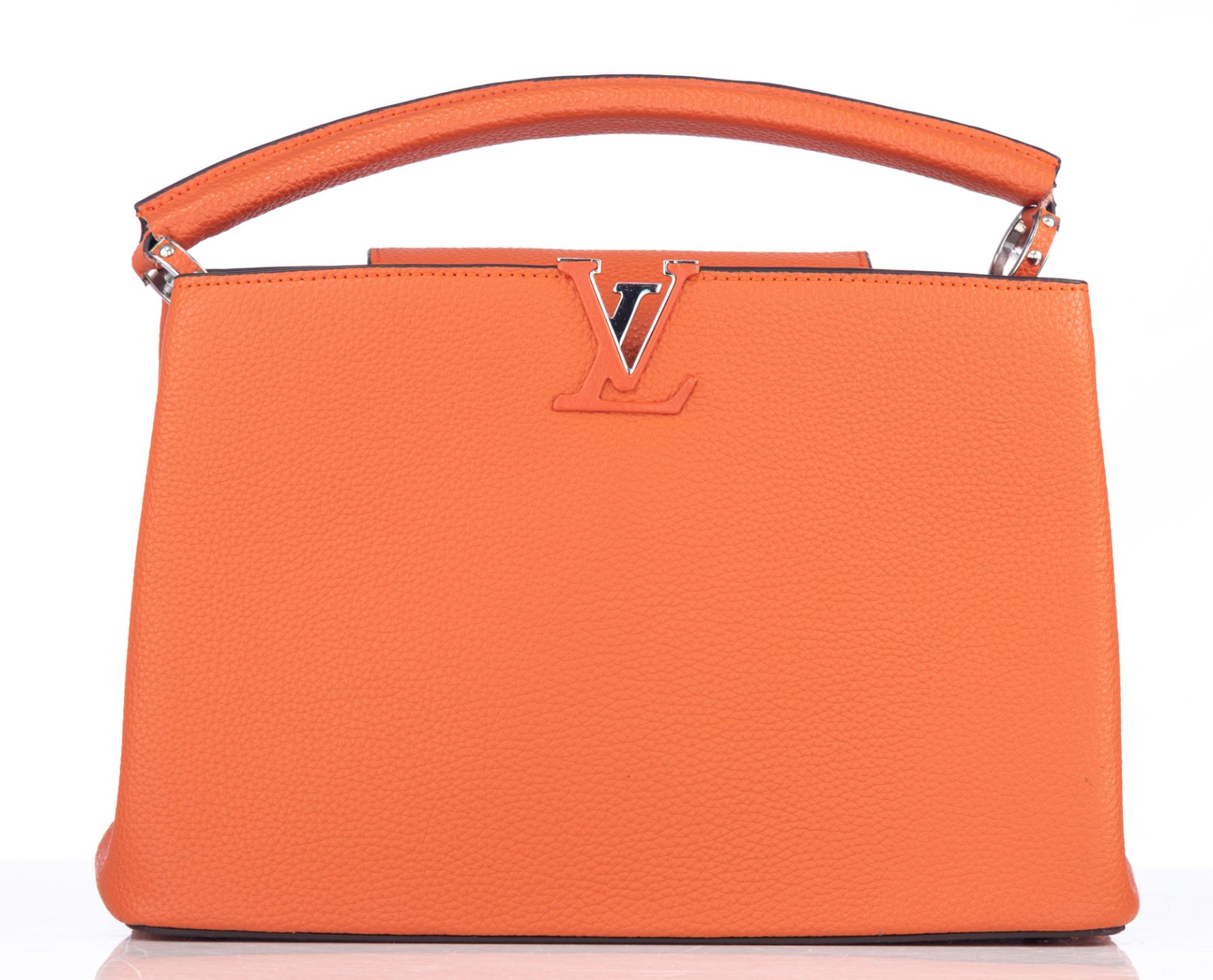 An orange taurillon leather Louis Vuitton handbag, H 23 - W 36 - D 13,5 cm - Bild 2 aus 13