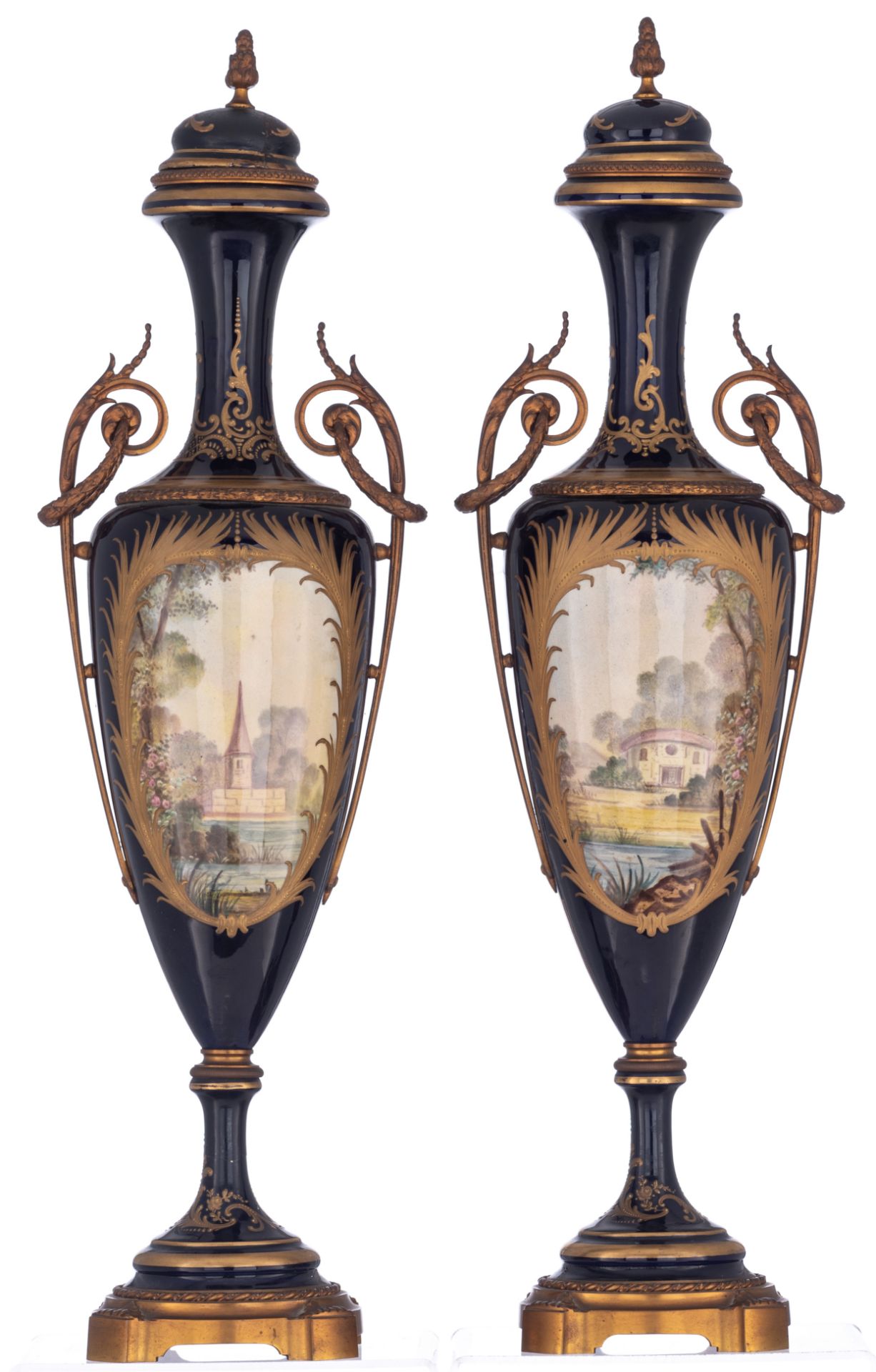 A pair of covered bleu royale ground SŠvres vases with Neoclassical gilt bronze mounts, the roundels - Bild 3 aus 13