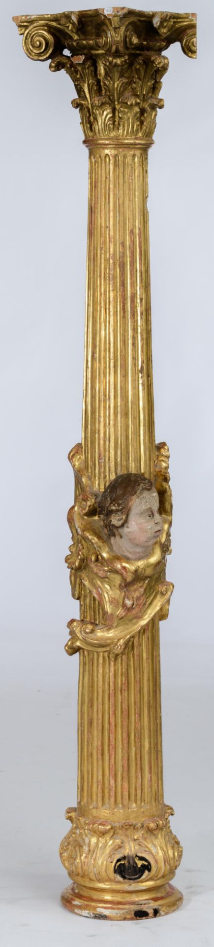 An imposing and finely carved gilt and polychrome painted Neoclassical column with a Corinthian capi - Bild 2 aus 13