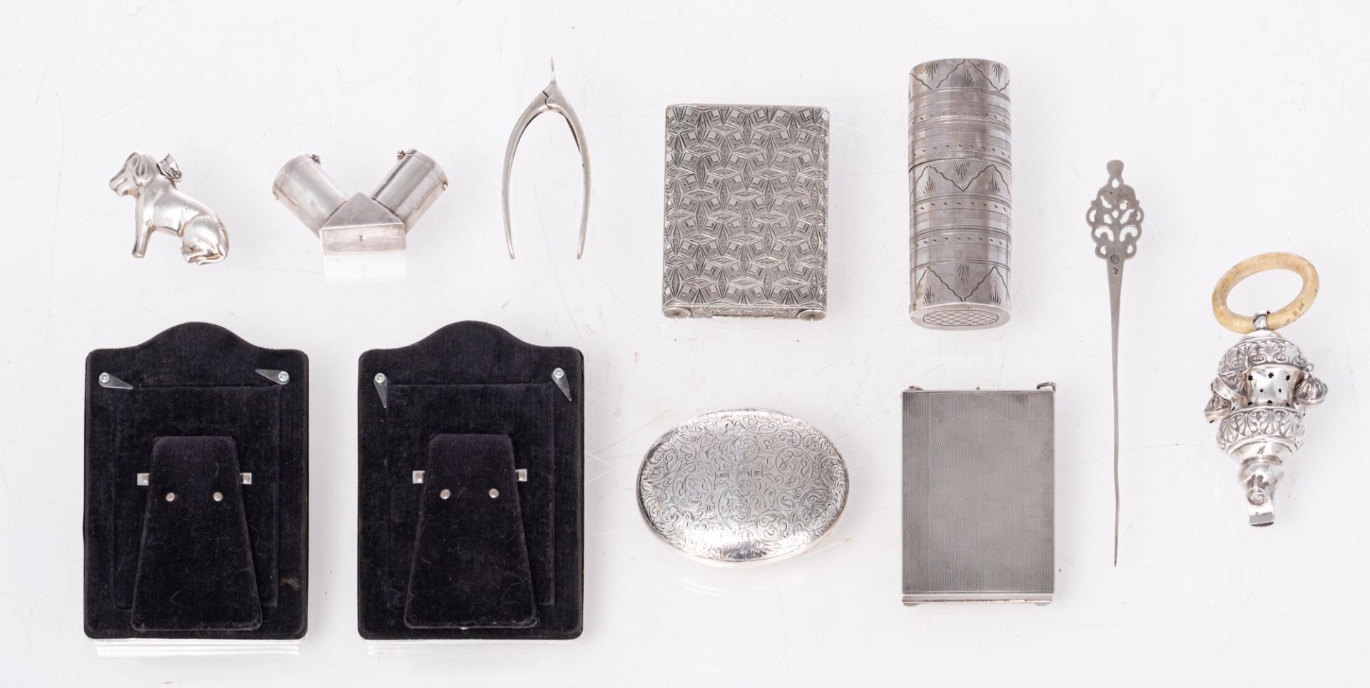 A various collection of English sterling silver items, containing: an Art Deco candle holder (hallma - Bild 2 aus 28