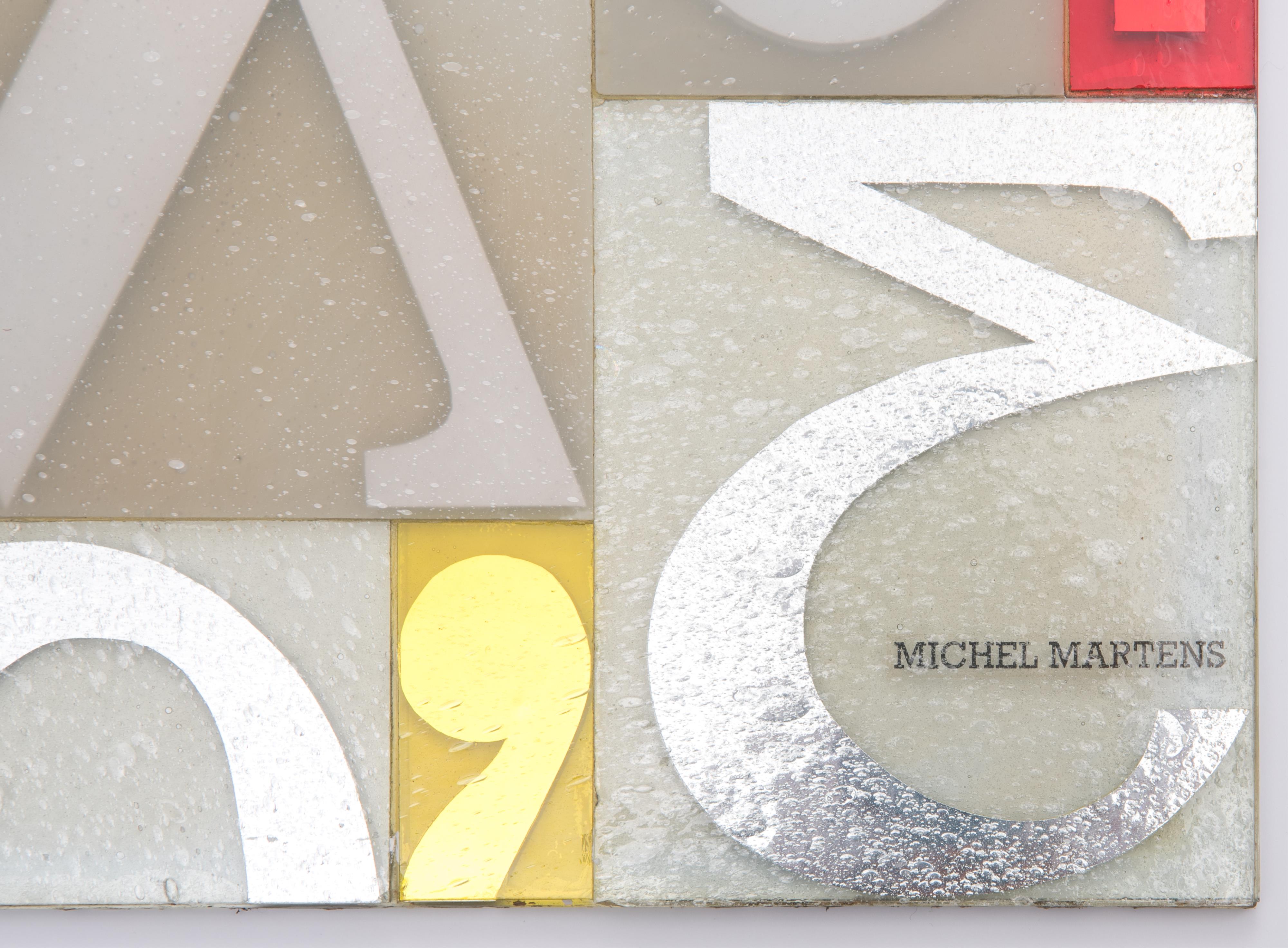 Michel Martens, a large glass sculpture with severalÿpunctuation marks, coloured, frosted and sandbl - Image 3 of 12