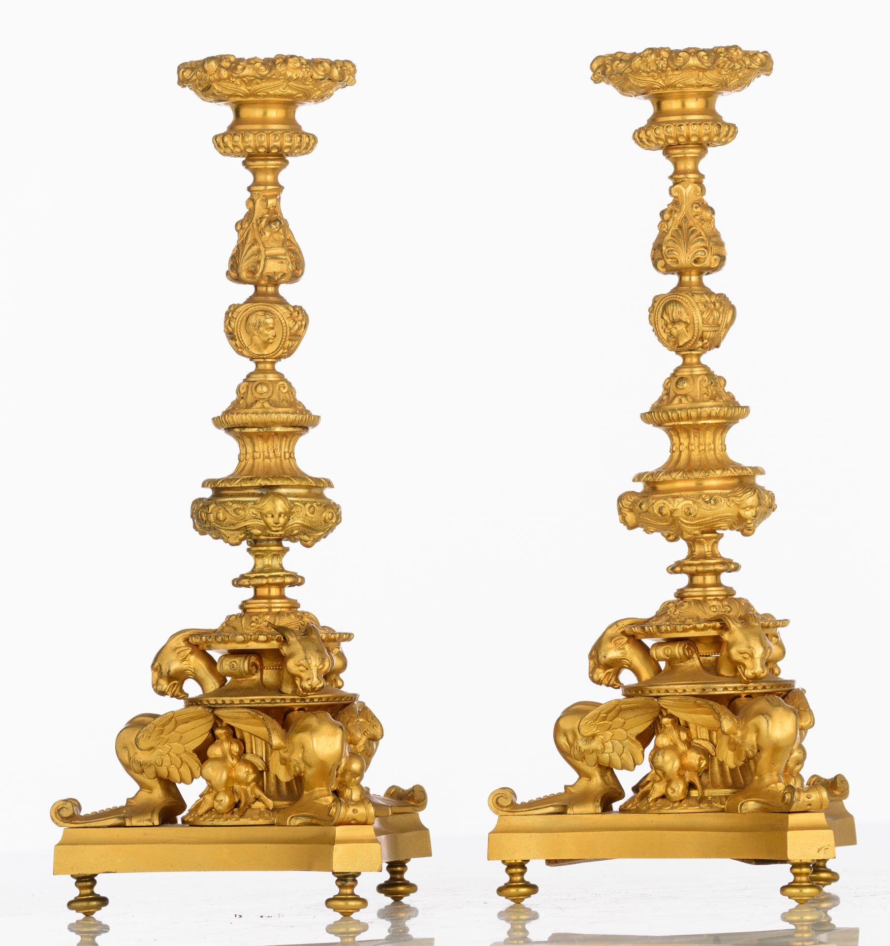 A pair of gilt bronze Louis XIV style andirons with dragons on top, H 20 cm. Added a pair of gilt br - Image 8 of 11