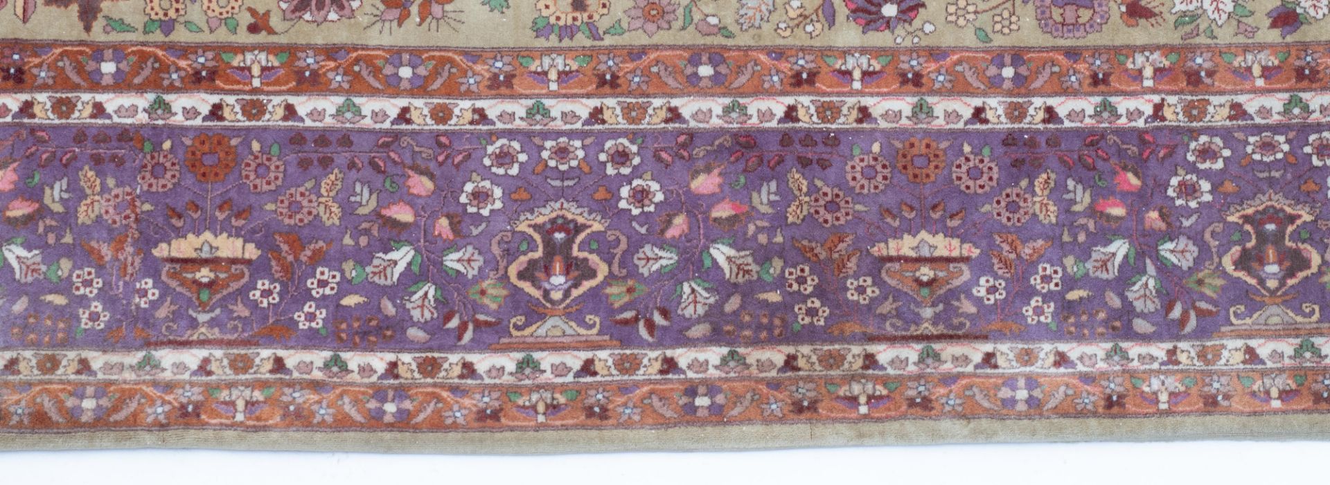 An Oriental rug, decorated with a flower vase and birds on flower branches, 223 x 362 cm - Bild 6 aus 9