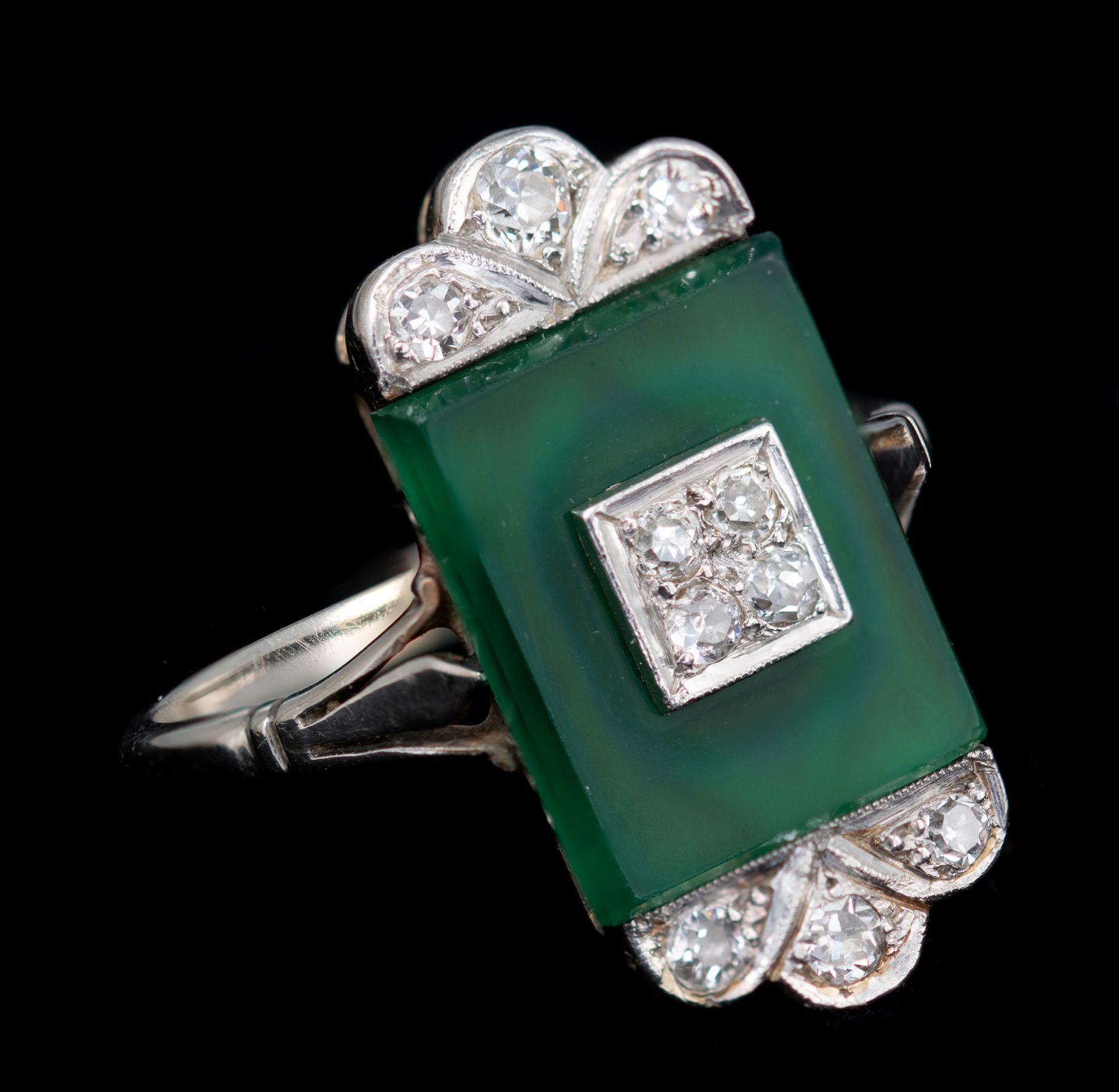 An 18ct white gold ring set with brilliant-cut diamonds and central an emerald (tourmaline?), the 19 - Image 2 of 34