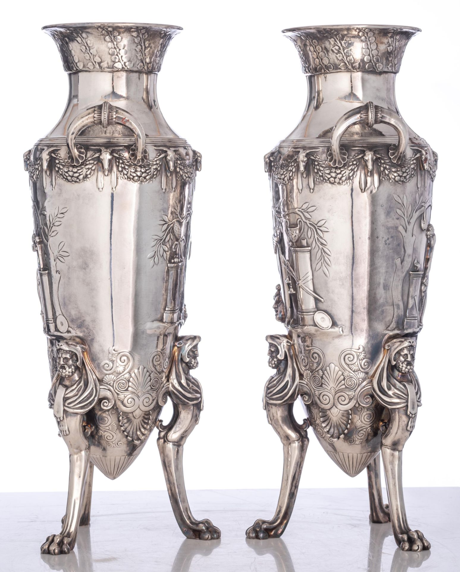 A pair of Greek-inspired silvered bronze amphora vases with classical-inspired decoration, F. Barbed - Image 4 of 14