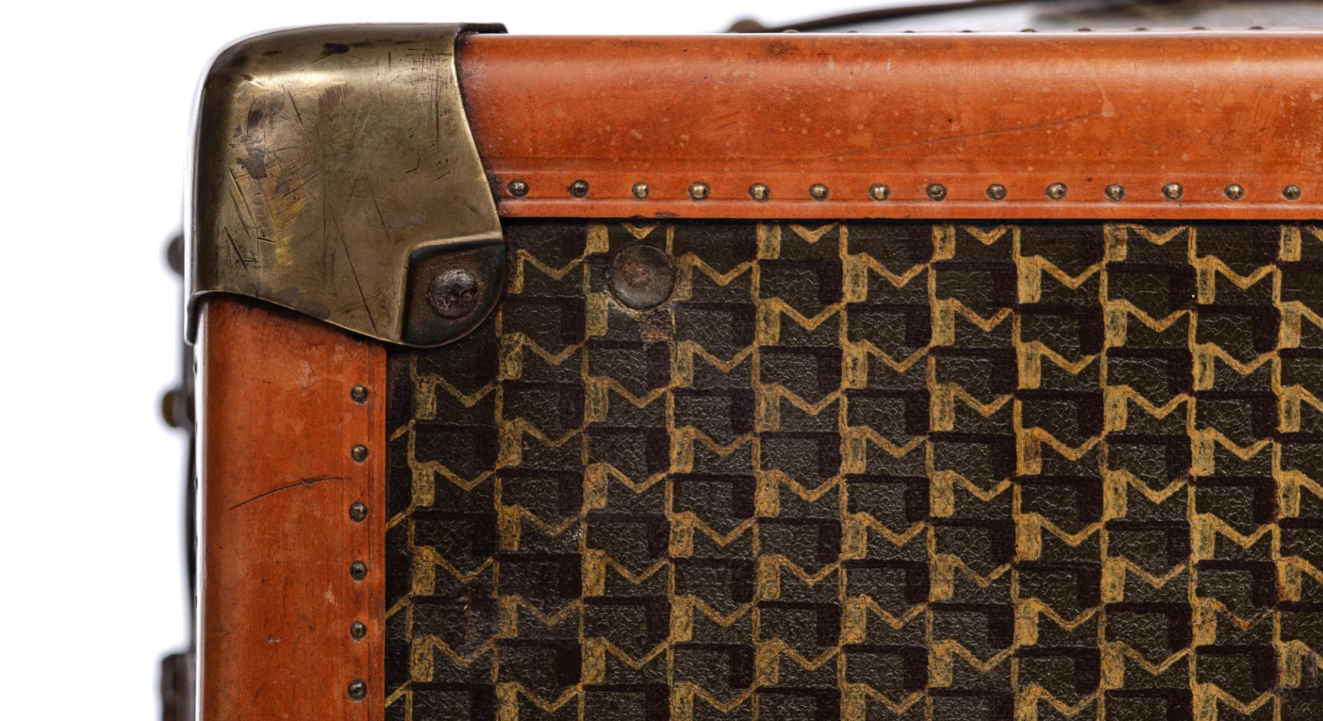 An exceptional 1920s Moynat leather travelling trunk with brass mounts, decorated with the hand-pain - Bild 20 aus 20
