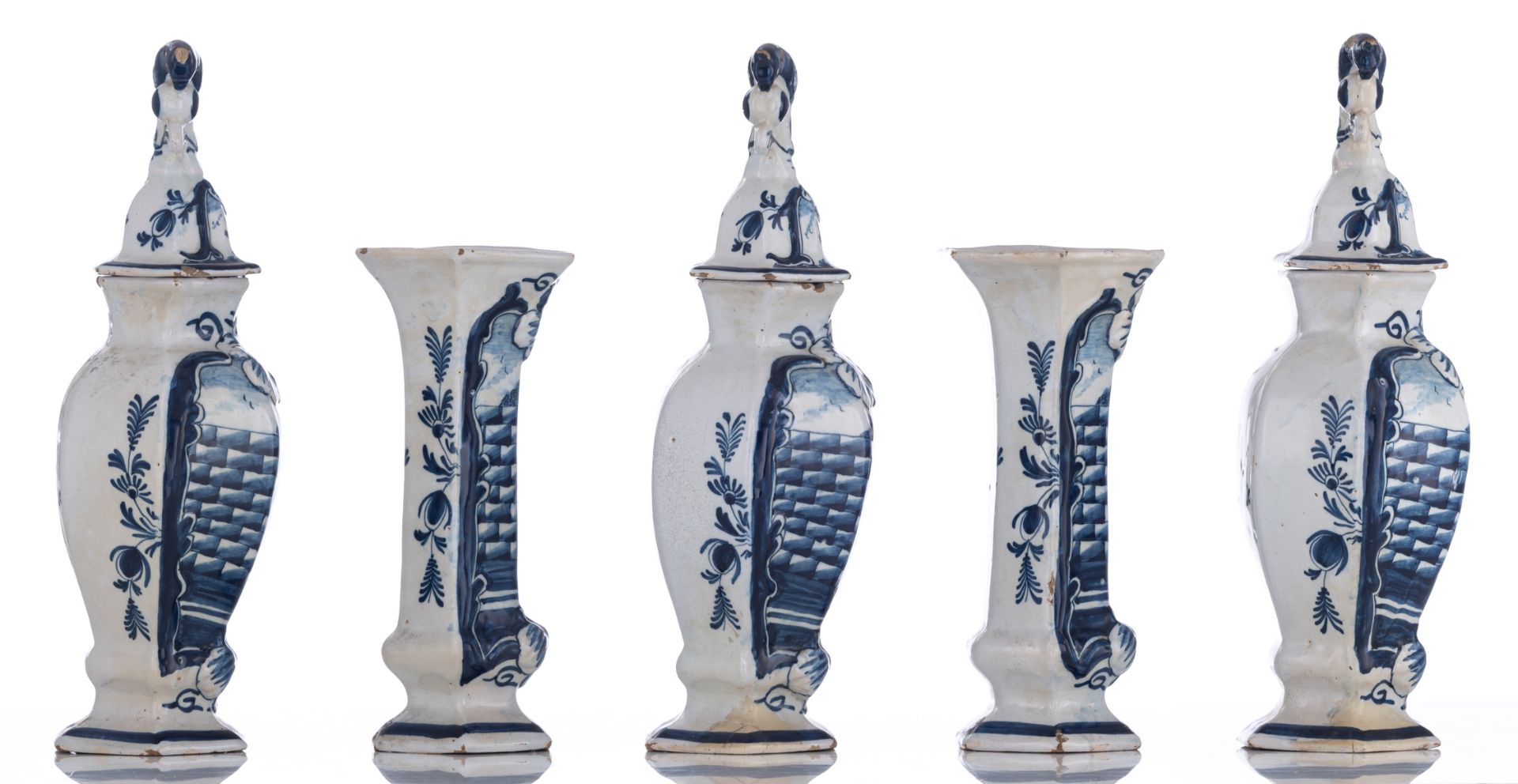 A blue and white relief decorated Delftware five-piece garniture, with on top bird-shaped knobs, the - Bild 4 aus 17