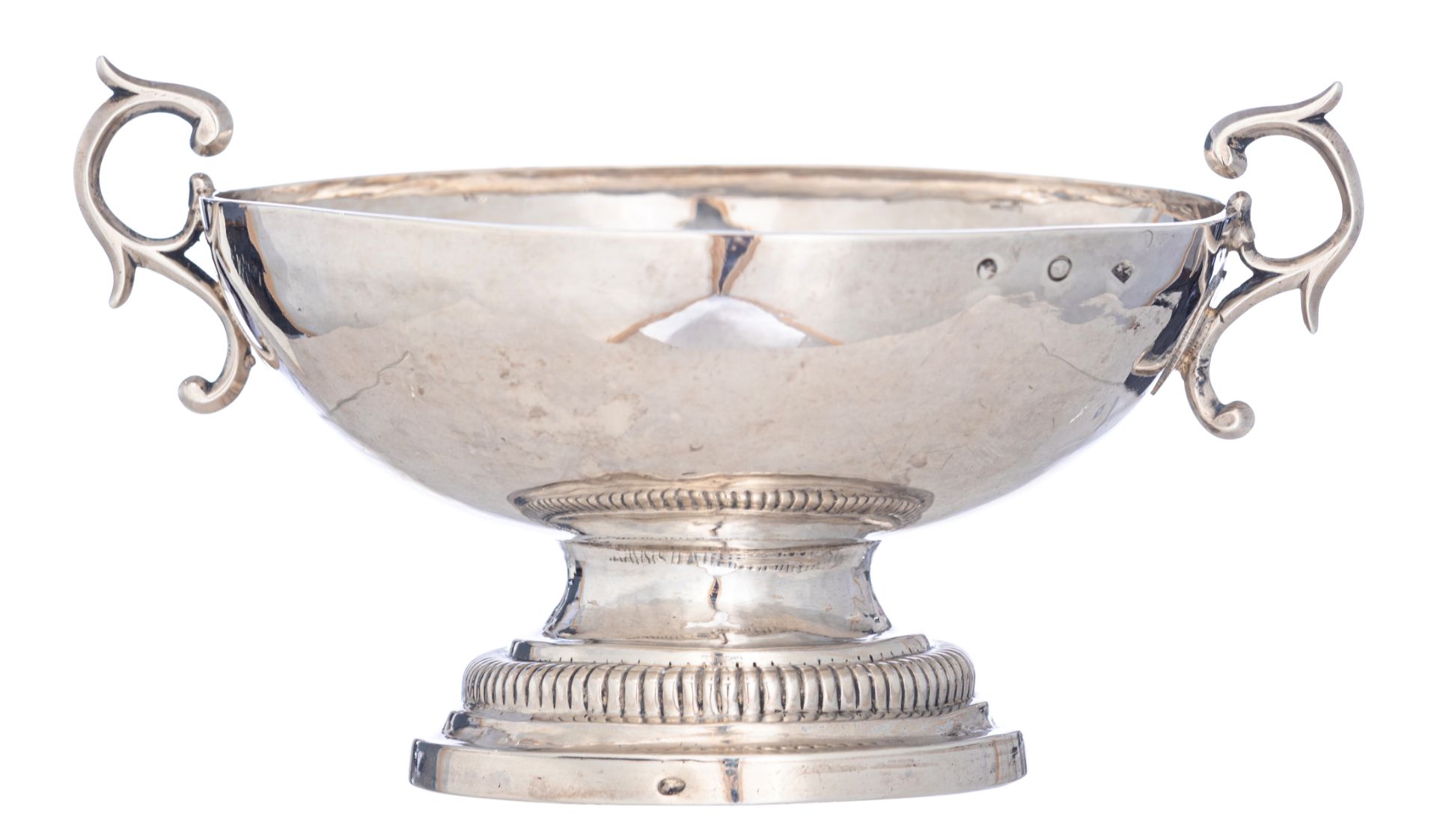 A fine Empire silver wedding cup monogrammed 'B.D.', hallmarked Dijon (1809-1819), 950/000, H 8,5 -
